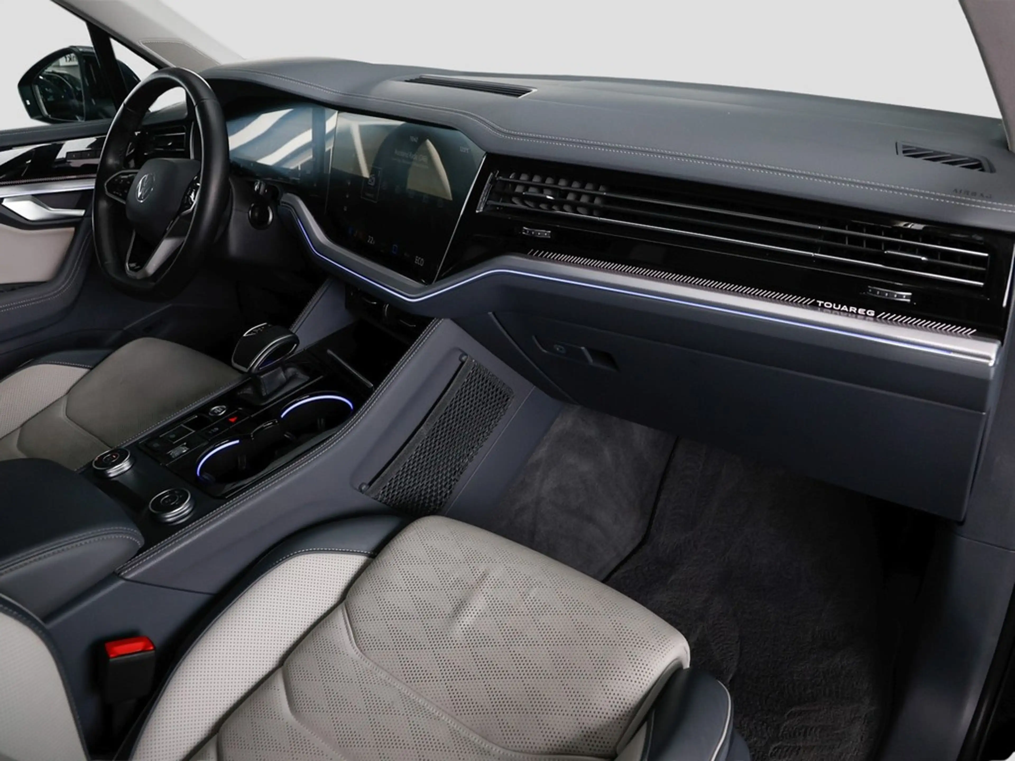Volkswagen Touareg 3.0 TDI Elegance 4Mo AHK/RFK/Leder — photo 8