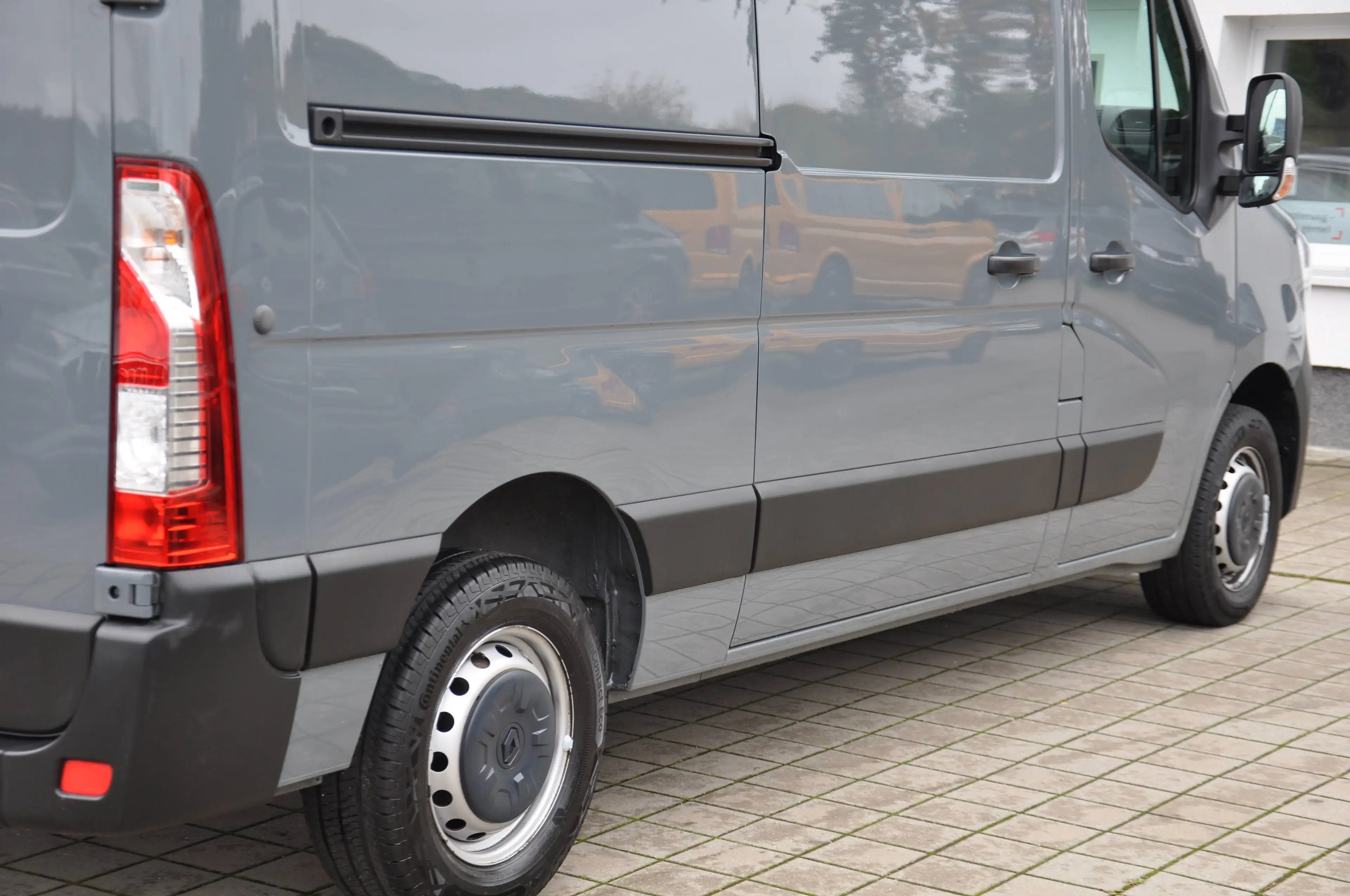 Renault Master Master Kasten L2H2 HKa 3,3t Automatik-Klima-1.Hand-MwSt. ausweisbar — photo 14