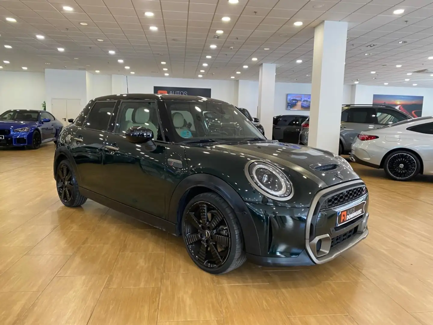 MINI Cooper S Aut. Negro - 1