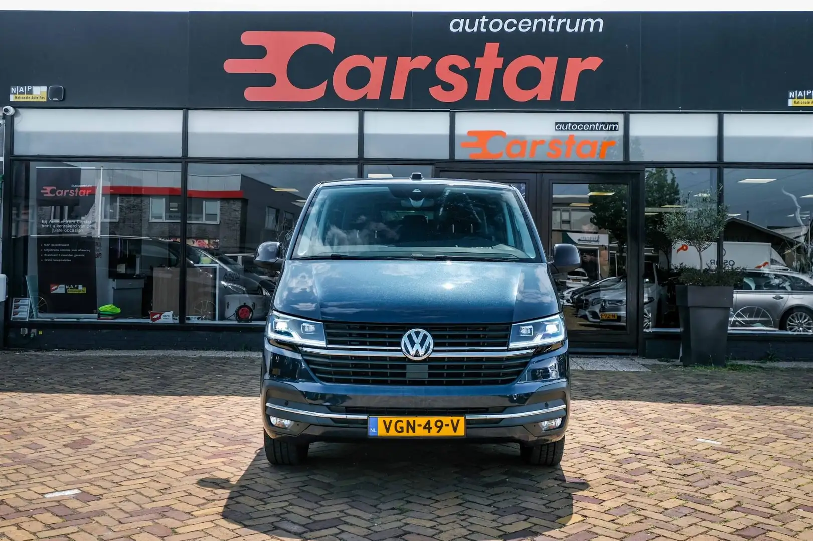 Volkswagen Transporter 2.0 TDI L2H1 30 DC Bulli|Navi|Cruise|Camera| Bleu - 2