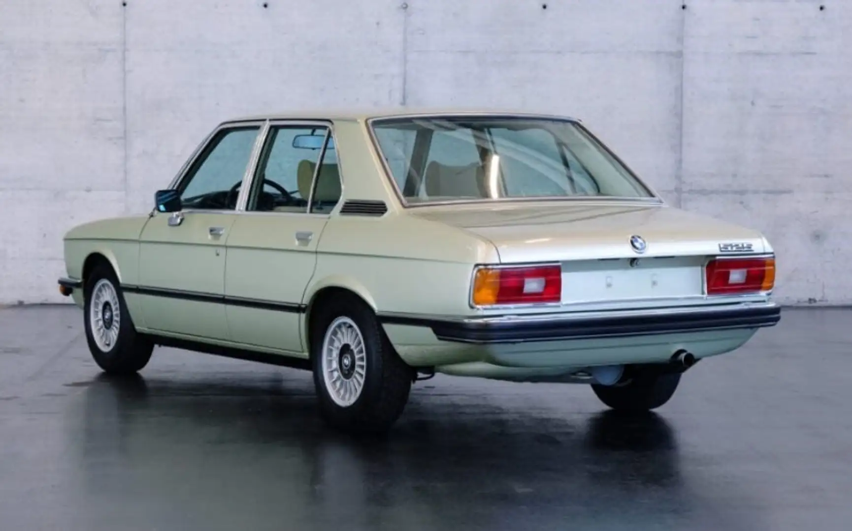 BMW 525 i Erstbesitz! Grün - 2