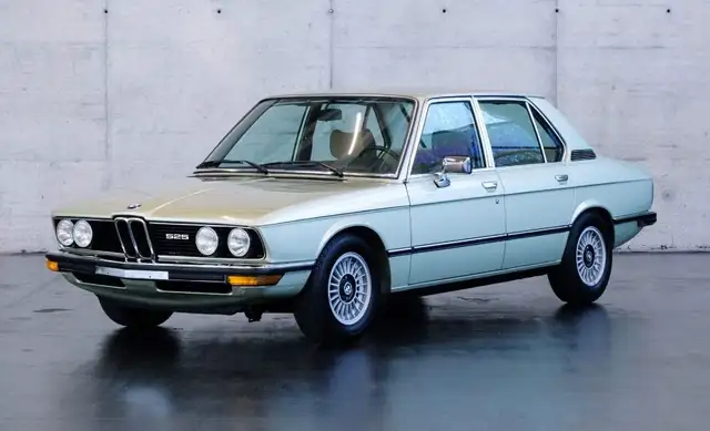 BMW 525 i 1. Serie E12