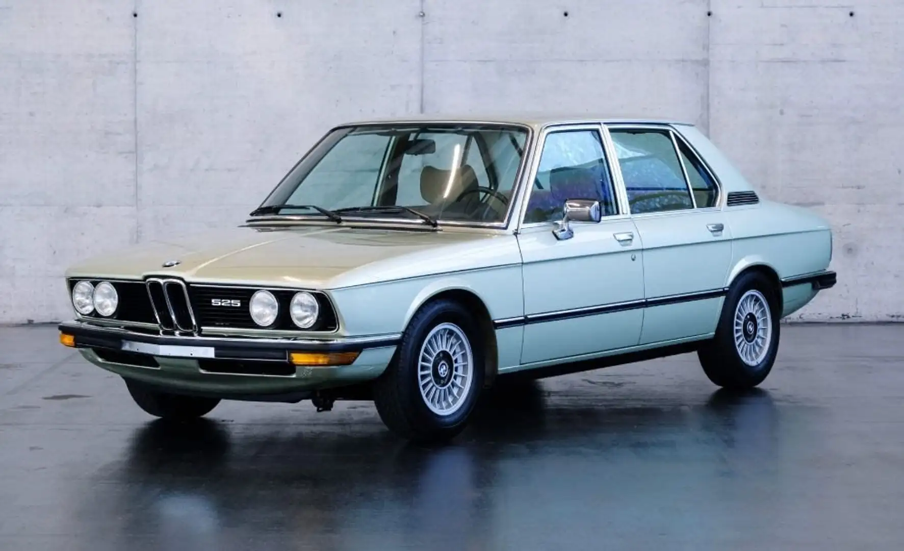 BMW 525 i Erstbesitz! Grün - 1