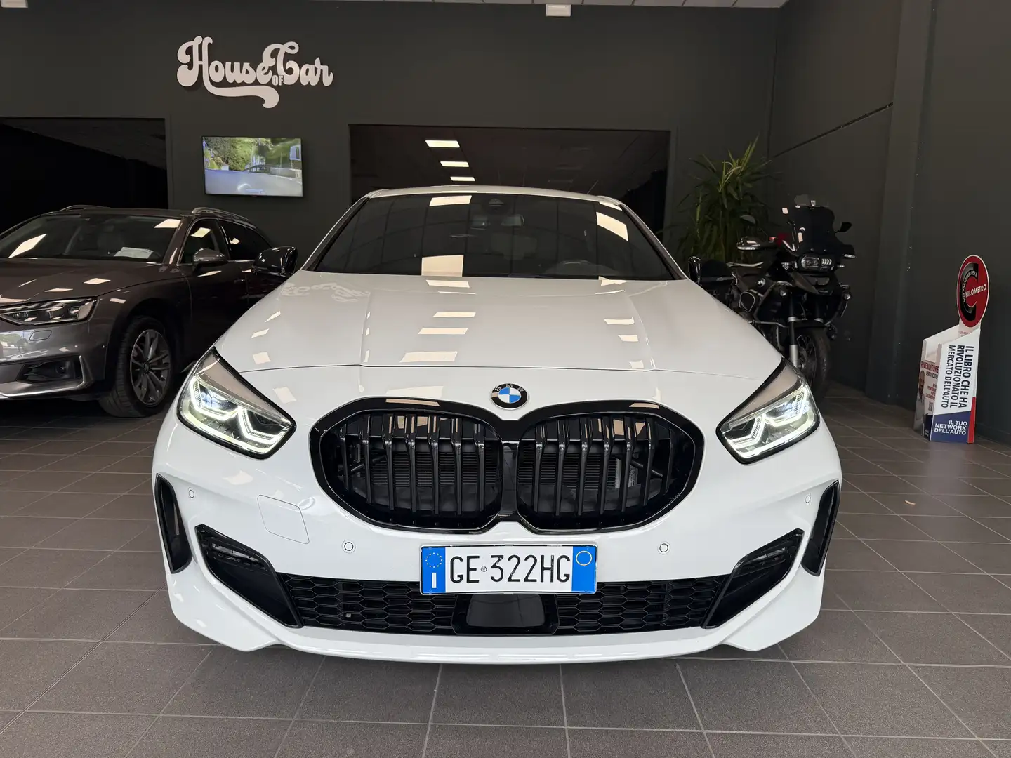 BMW 118 118d Msport auto Weiß - 2