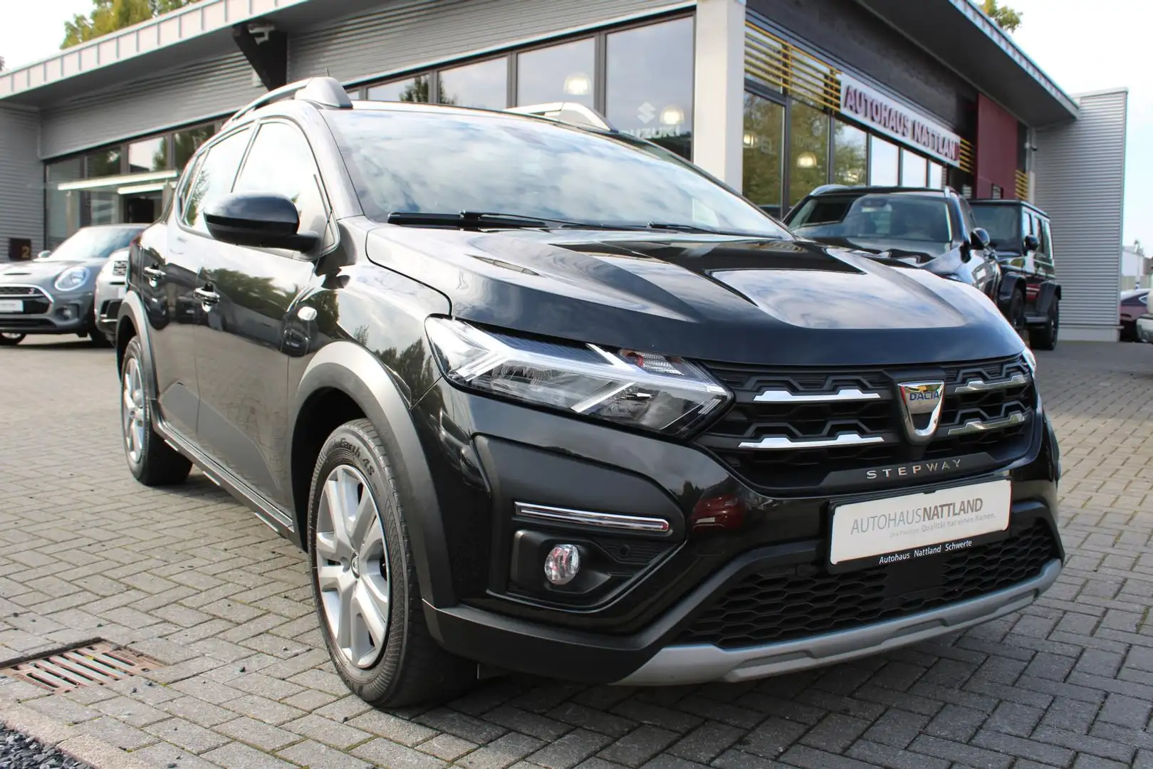 Dacia Sandero 1.0 TCe 90 Stepway Comfort  RFK Navi Schwarz - 2