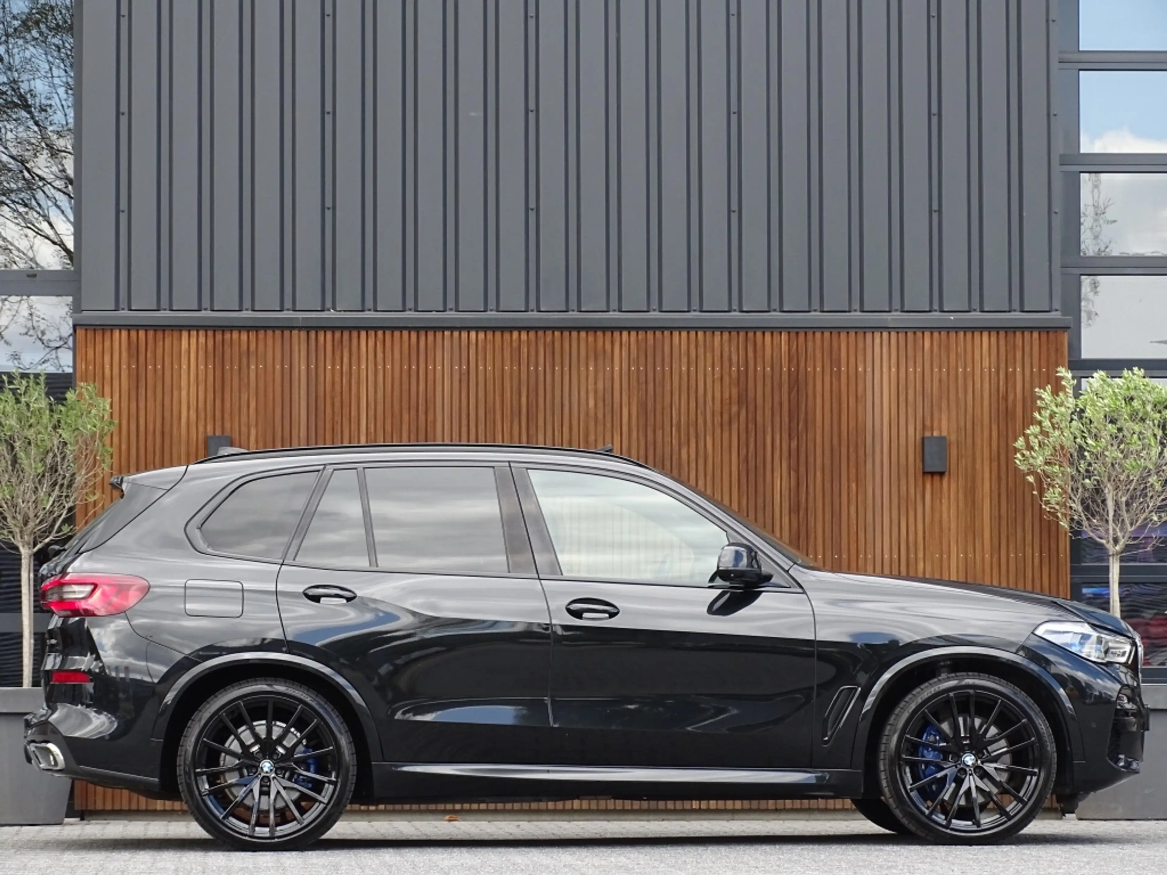 BMW X5 45e 394PK M-Sport Individual / Skylounge / Alcanat — photo 3