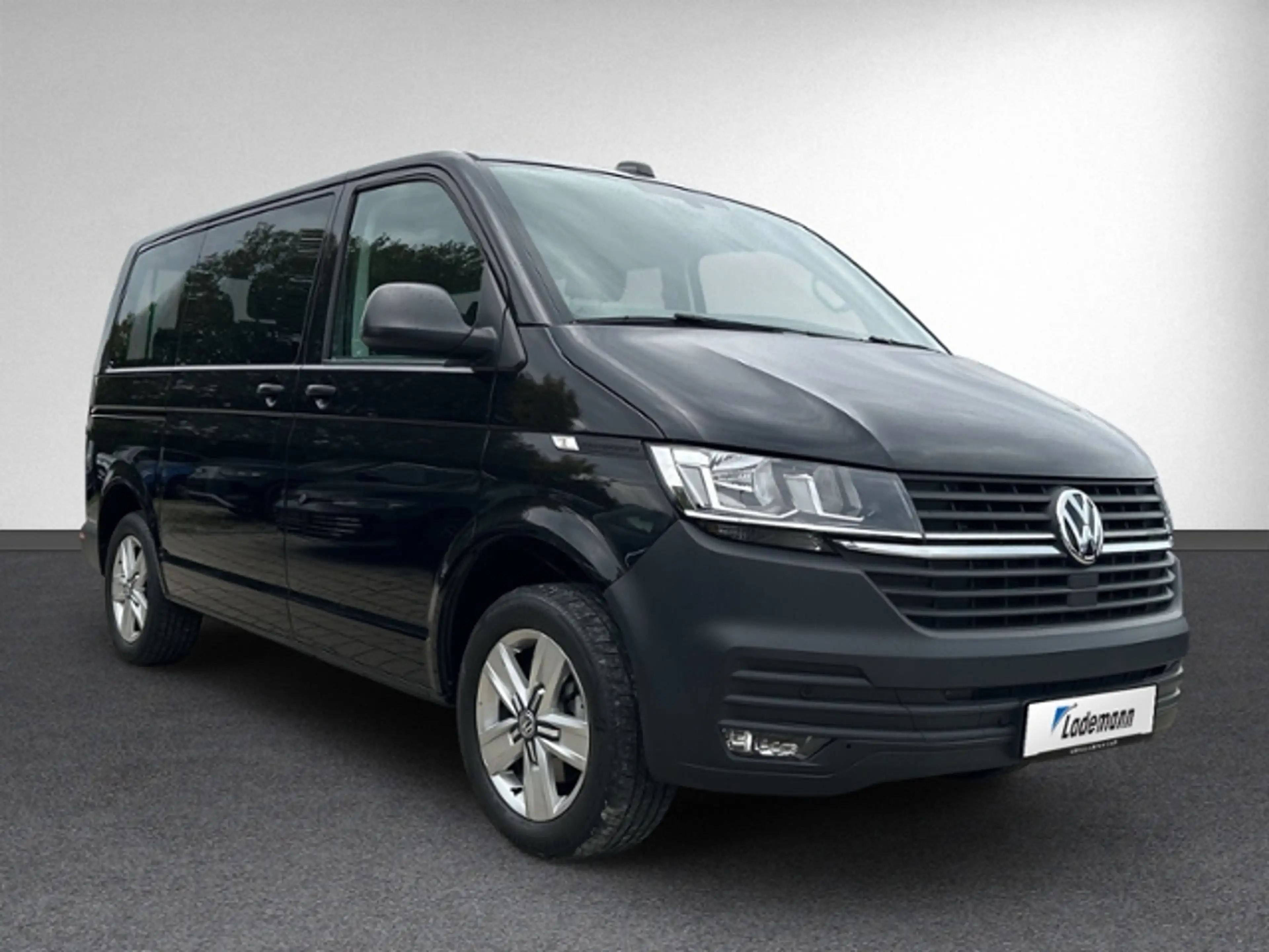 Volkswagen T6.1 Transporter 2.0 TDI DSG 8-SITZE+AHK+NAVI+AC — photo 5