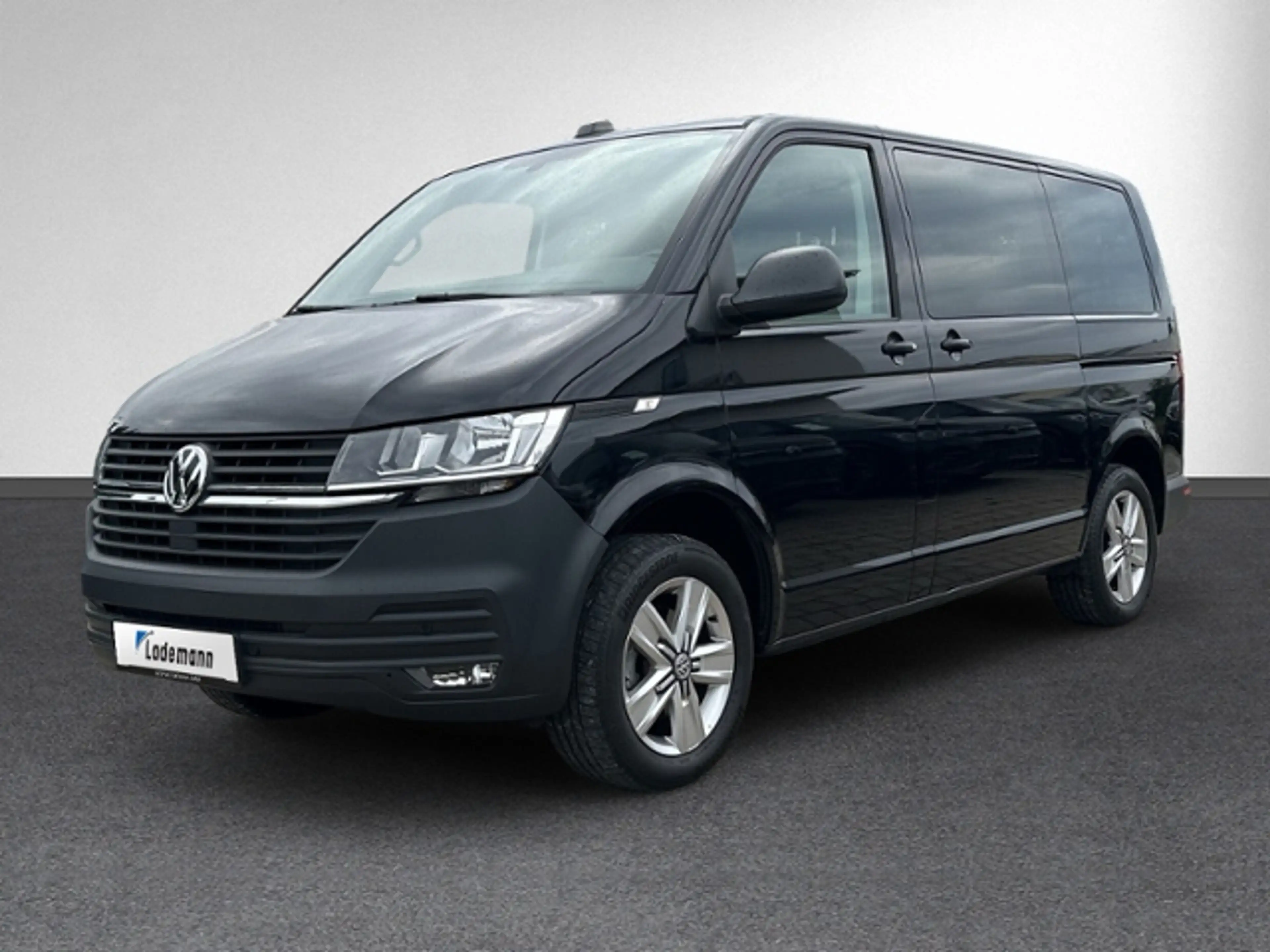 Volkswagen T6.1 Transporter 2.0 TDI DSG 8-SITZE+AHK+NAVI+AC — photo 2
