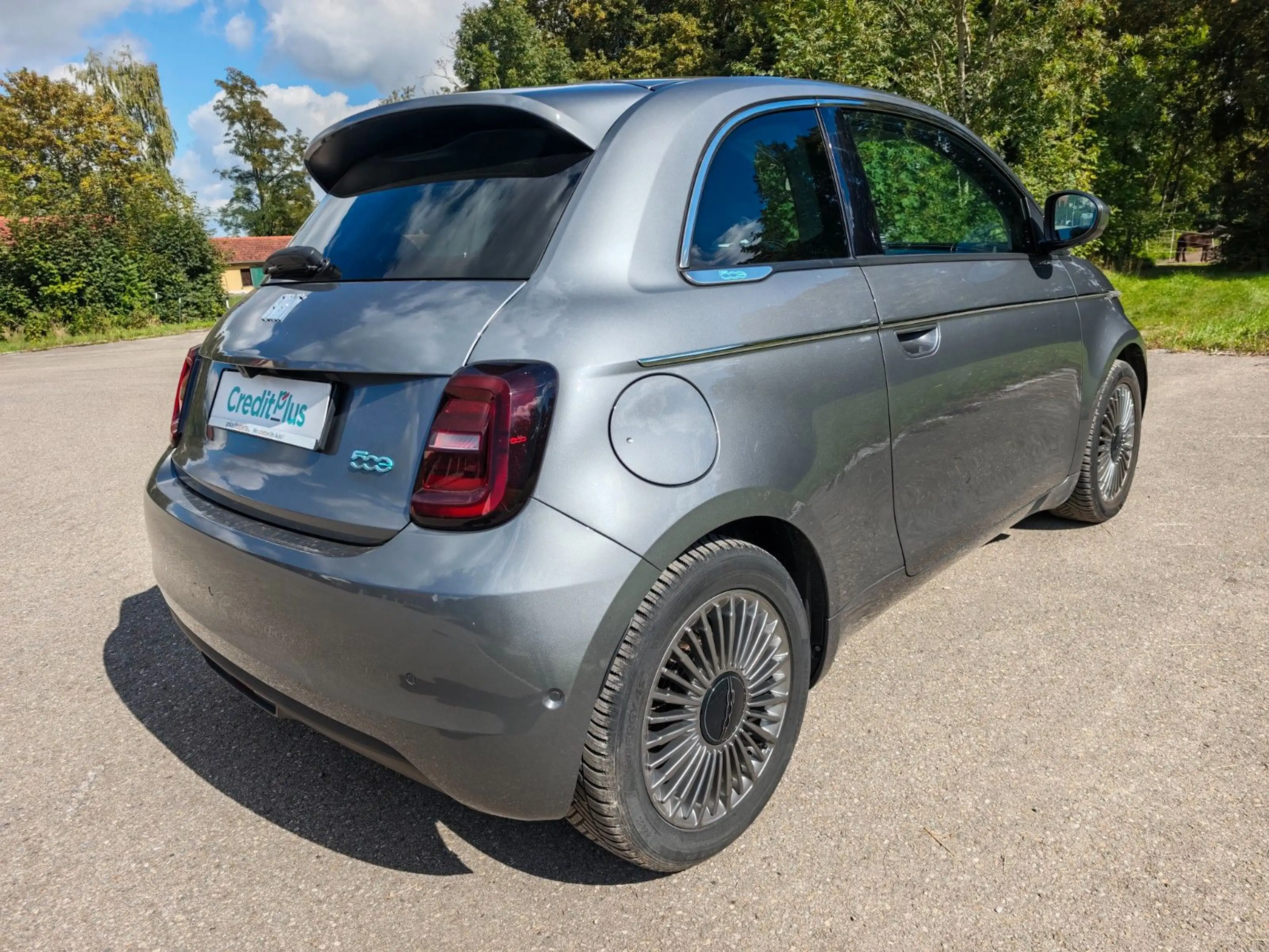 Fiat 500e 42 Comfort Style SHZ PDC RFK Lane — photo 11