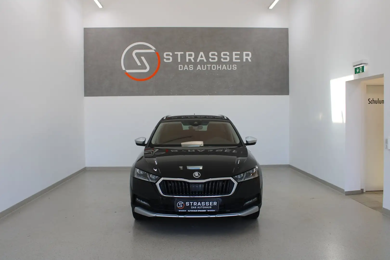 Skoda Octavia 4x4 SCOUT TDI DSG Schwarz - 2