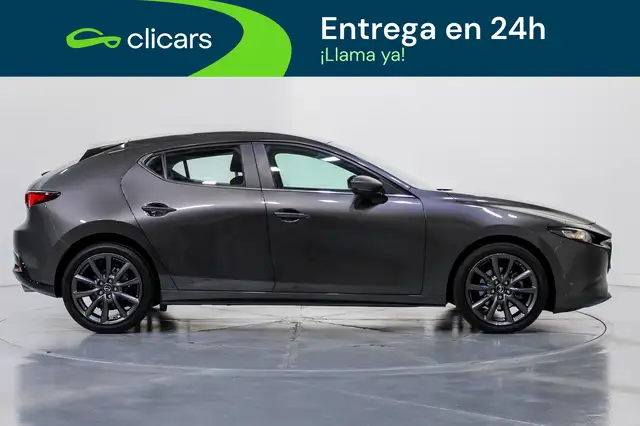 Mazda Mazda3 view 7