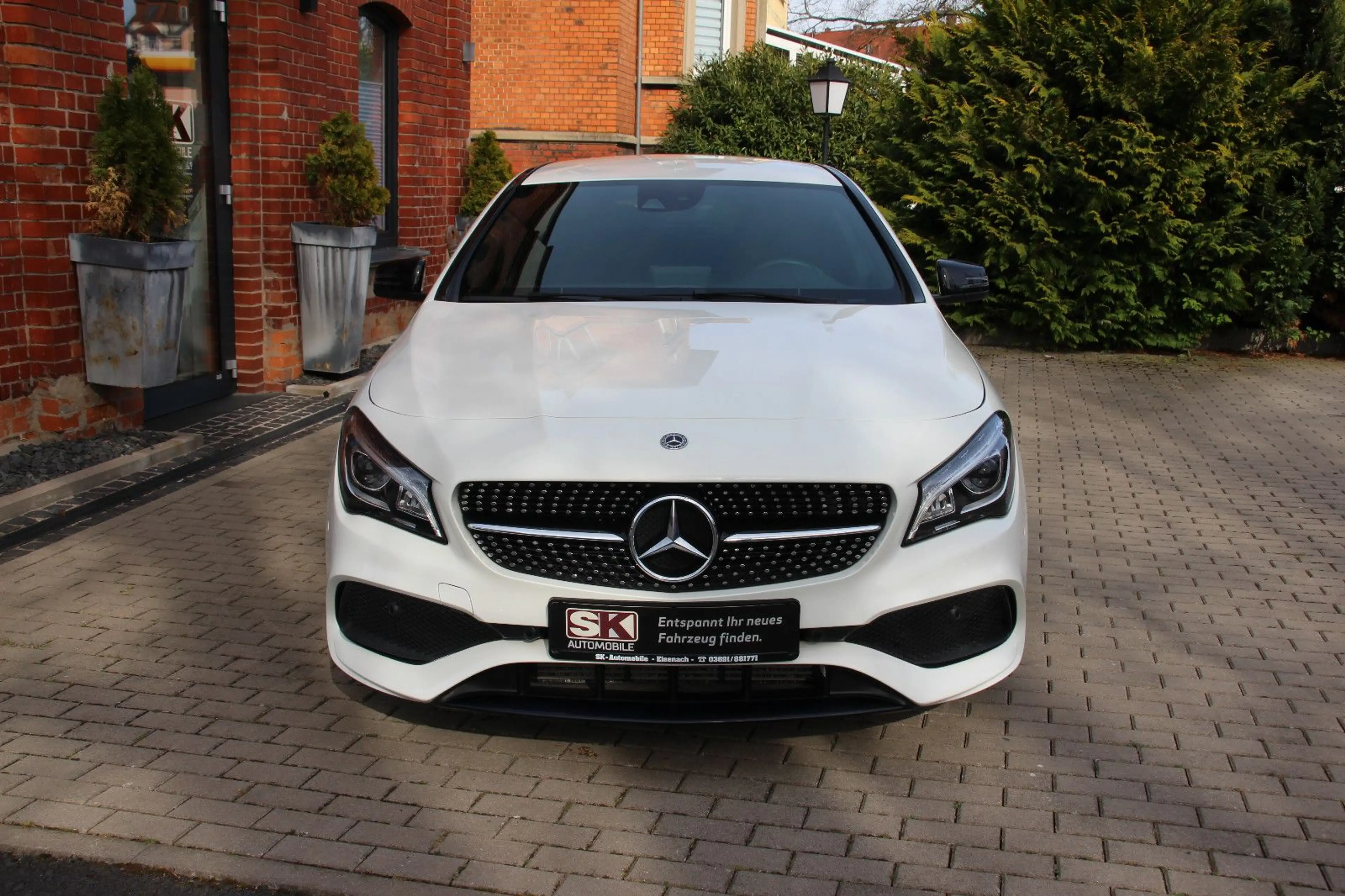 Mercedes-Benz CLA 220 Shooting Brake AMG-Line 4Matic — photo 3