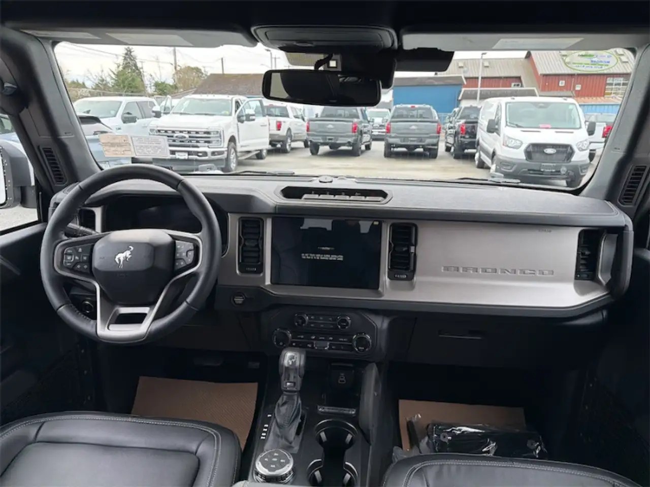 Ford Bronco снимка Ford Bronco