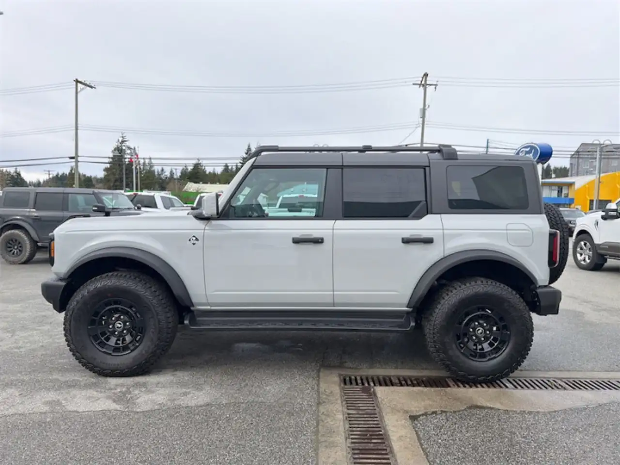 Ford Bronco снимка Ford Bronco