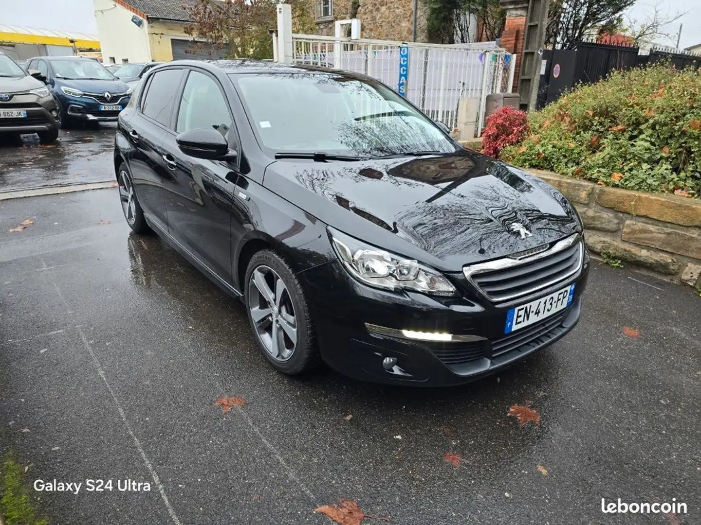 Peugeot 308 1.2l Essence 110 Noir - 2