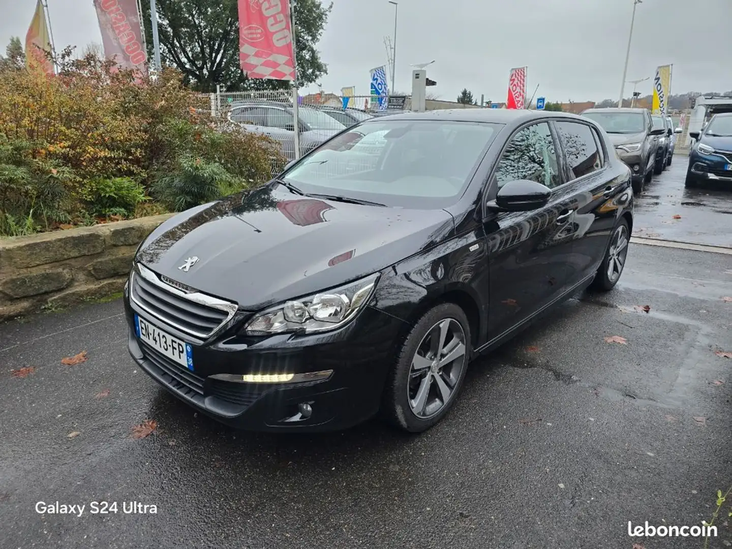 Peugeot 308 1.2l Essence 110 Noir - 1