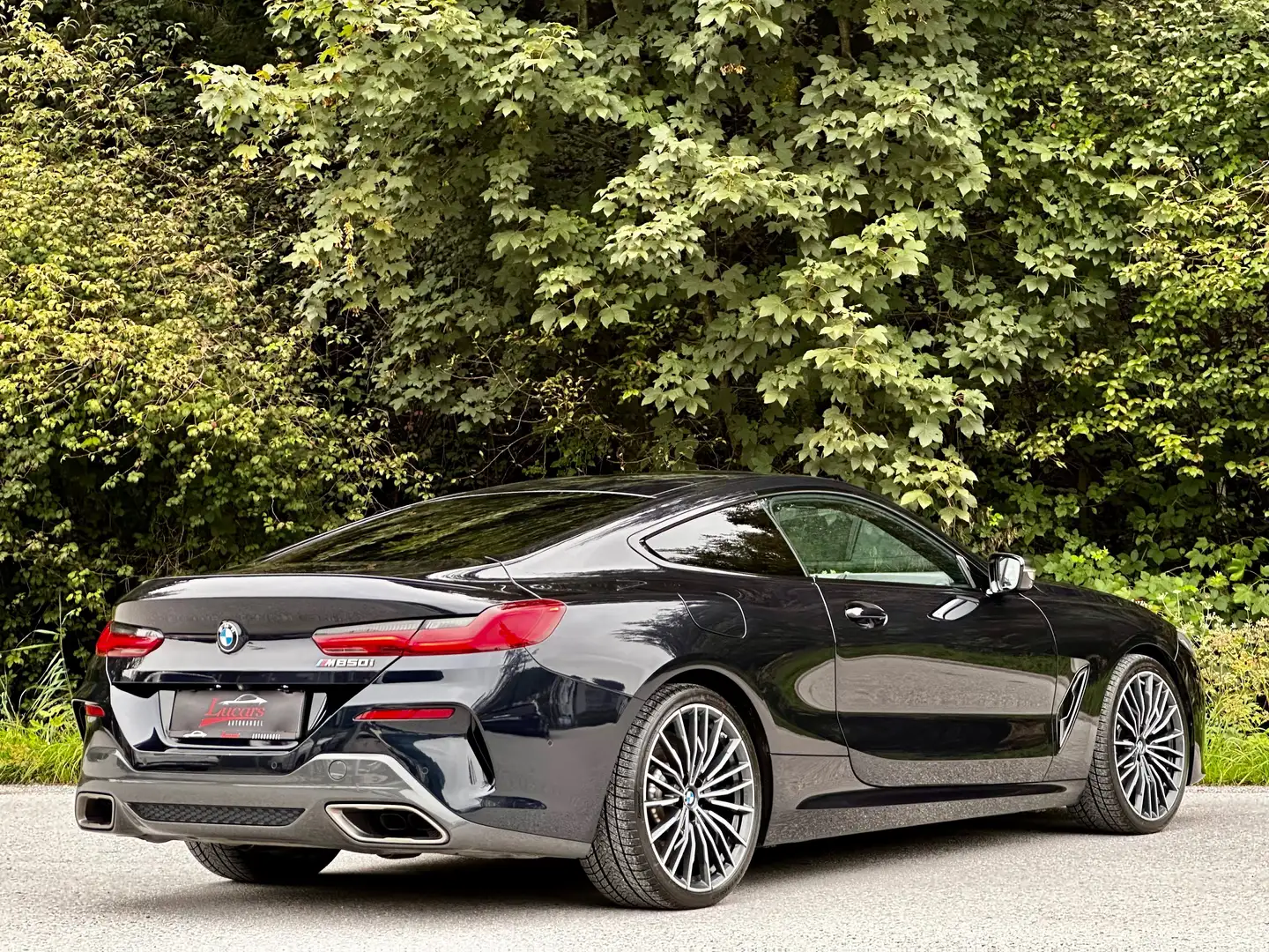 BMW M850 i xDrive Coupé Aut. *M-SPORT*INDIVIDUAL*GESTIK* Czarny - 2