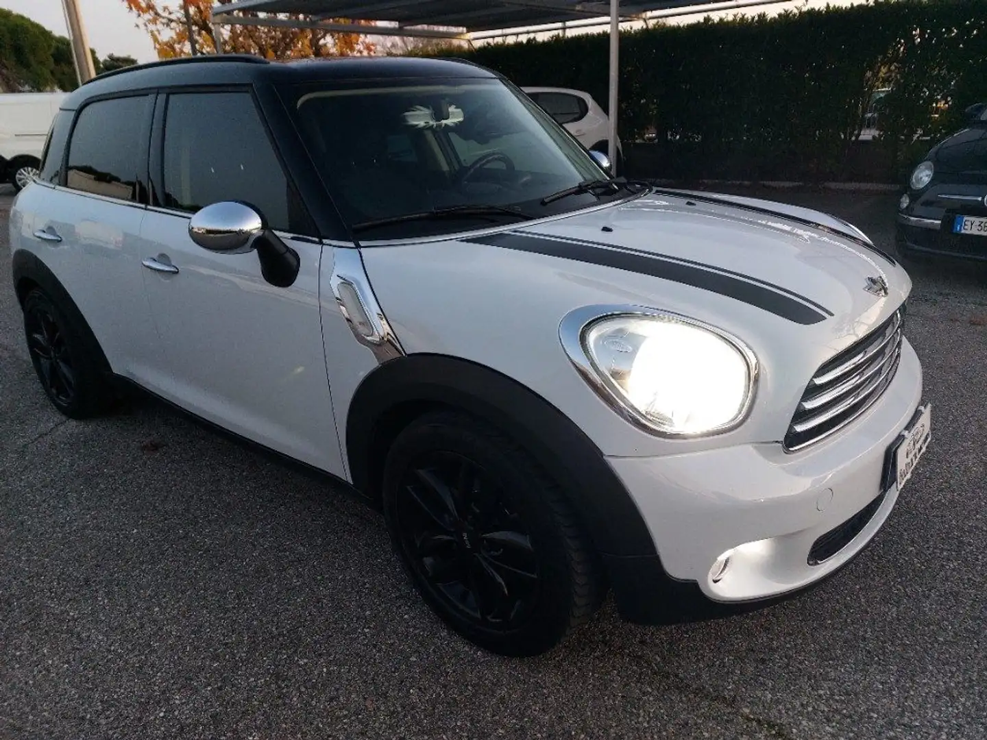 MINI Cooper D Countryman Mini ALL4 4X4 NEOPATENTATI Bianco - 2