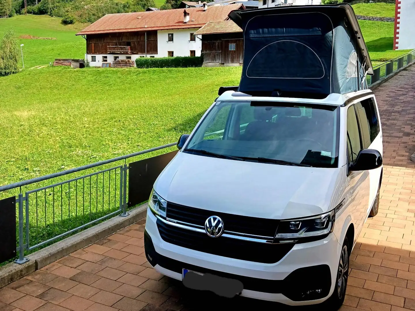 Volkswagen T6.1 California Beach Camper Edition 4Motion DSG Weiß - 2