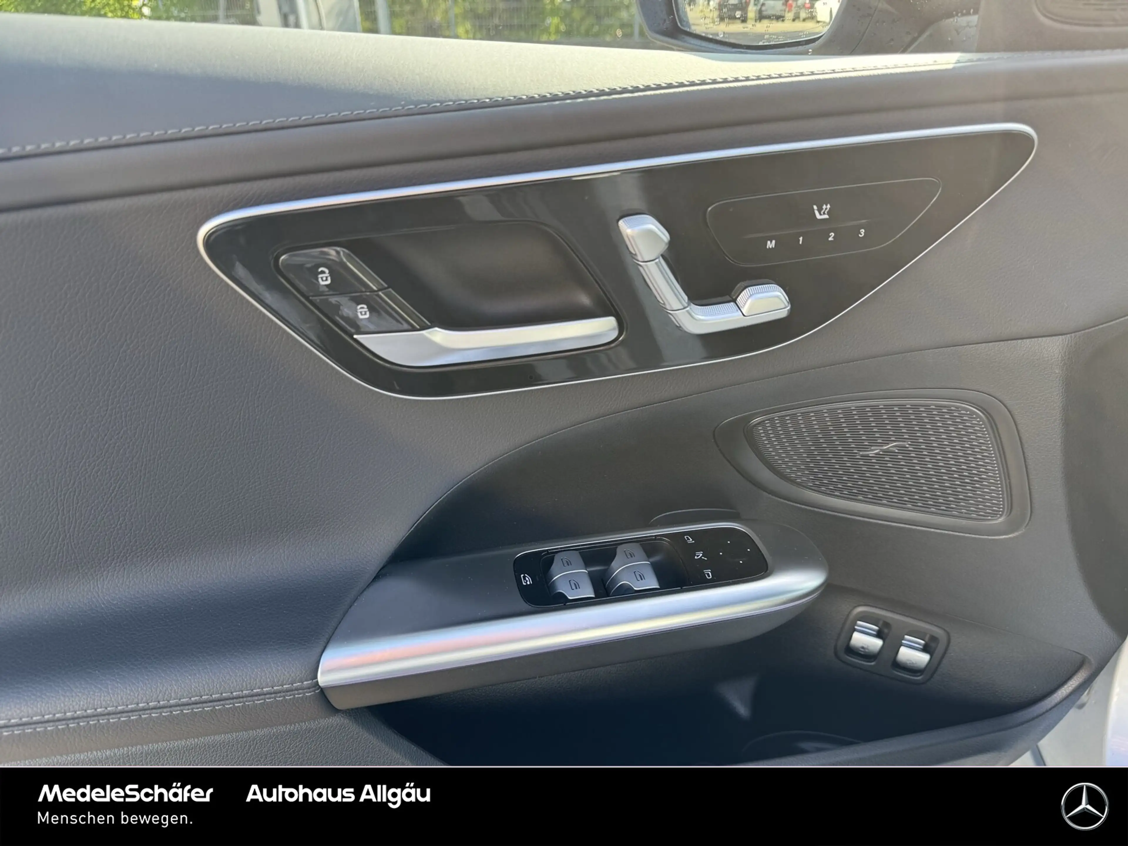 Mercedes-Benz C 400 C 400 e 4M AMG Premium D-Light 360° Memo KeylGo — photo 6