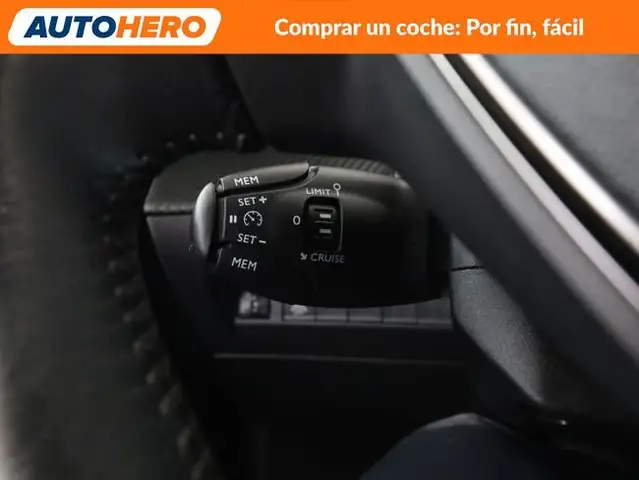 Peugeot 208 view 27