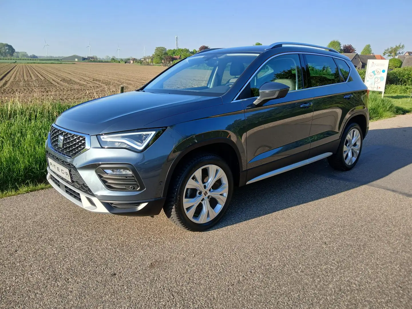 SEAT Ateca 1.5 TSI DSG-7 Xperience Business Intense Grigio - 2