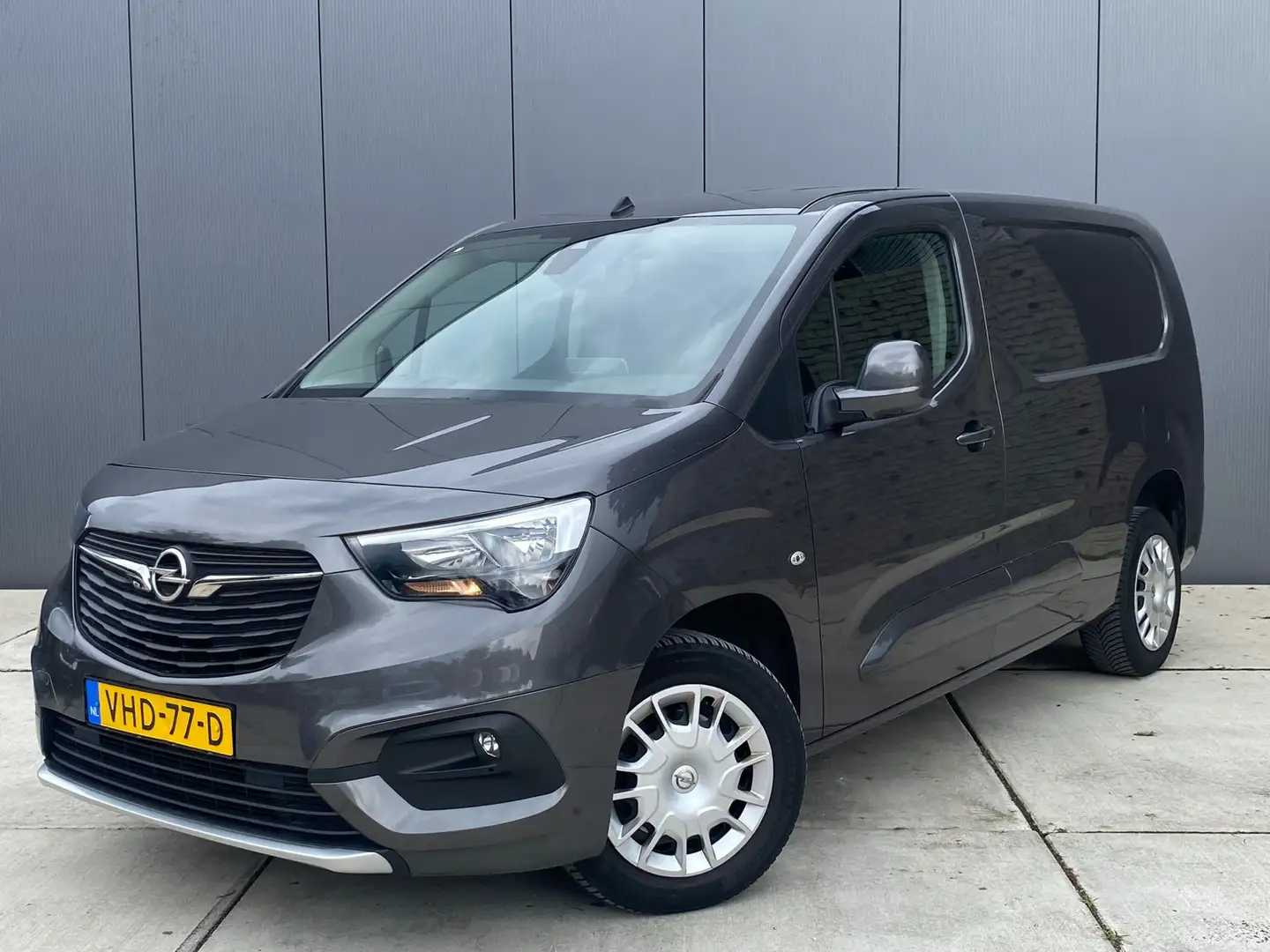 Opel Combo 1.5D L2H1 Edition / Apple carplay / Navigatie / Cr Grijs - 1