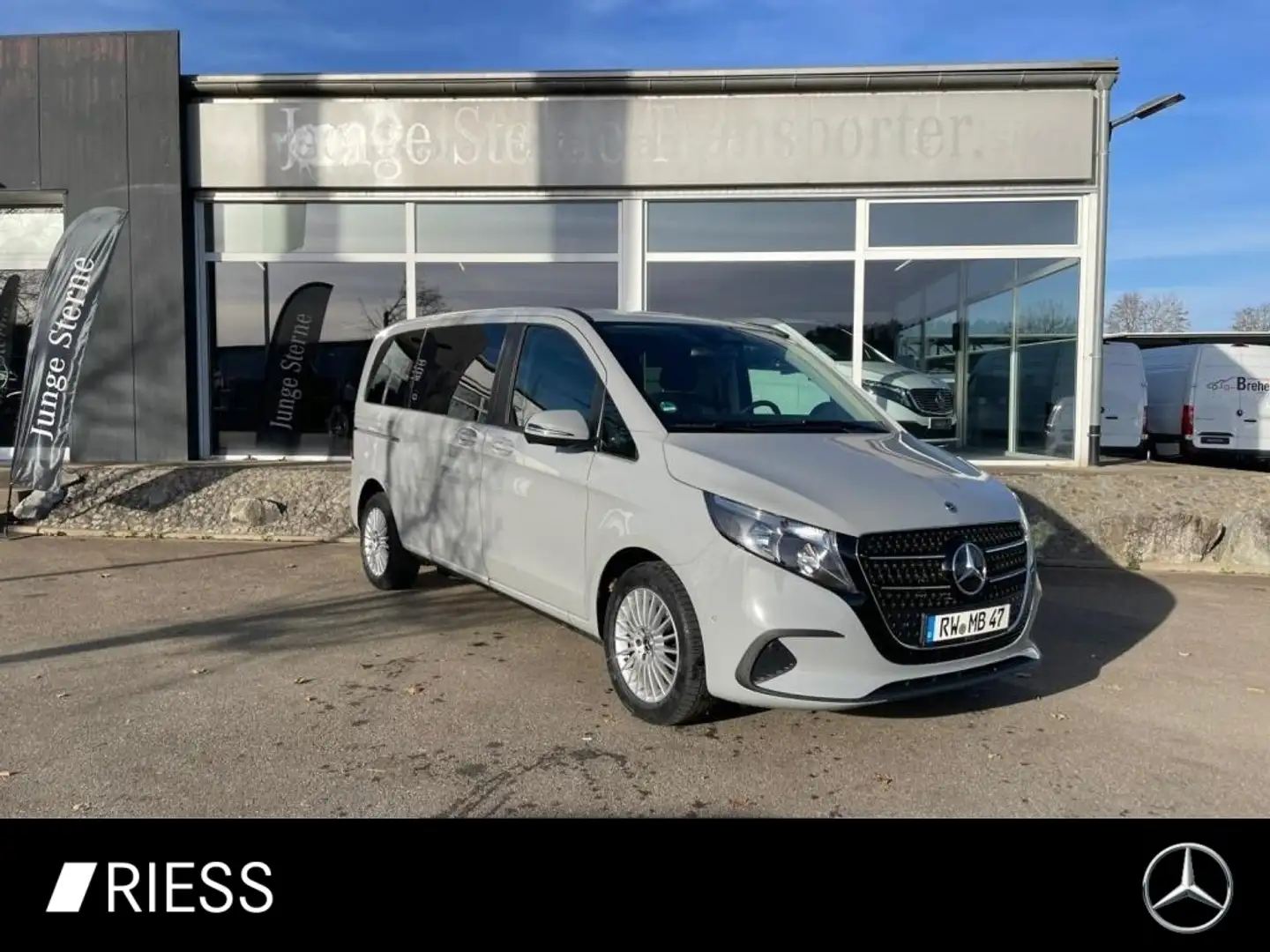 Mercedes-Benz V 250 d Kompakt AHK SpurW W-Paket AUT LM KlimaA Grau - 1