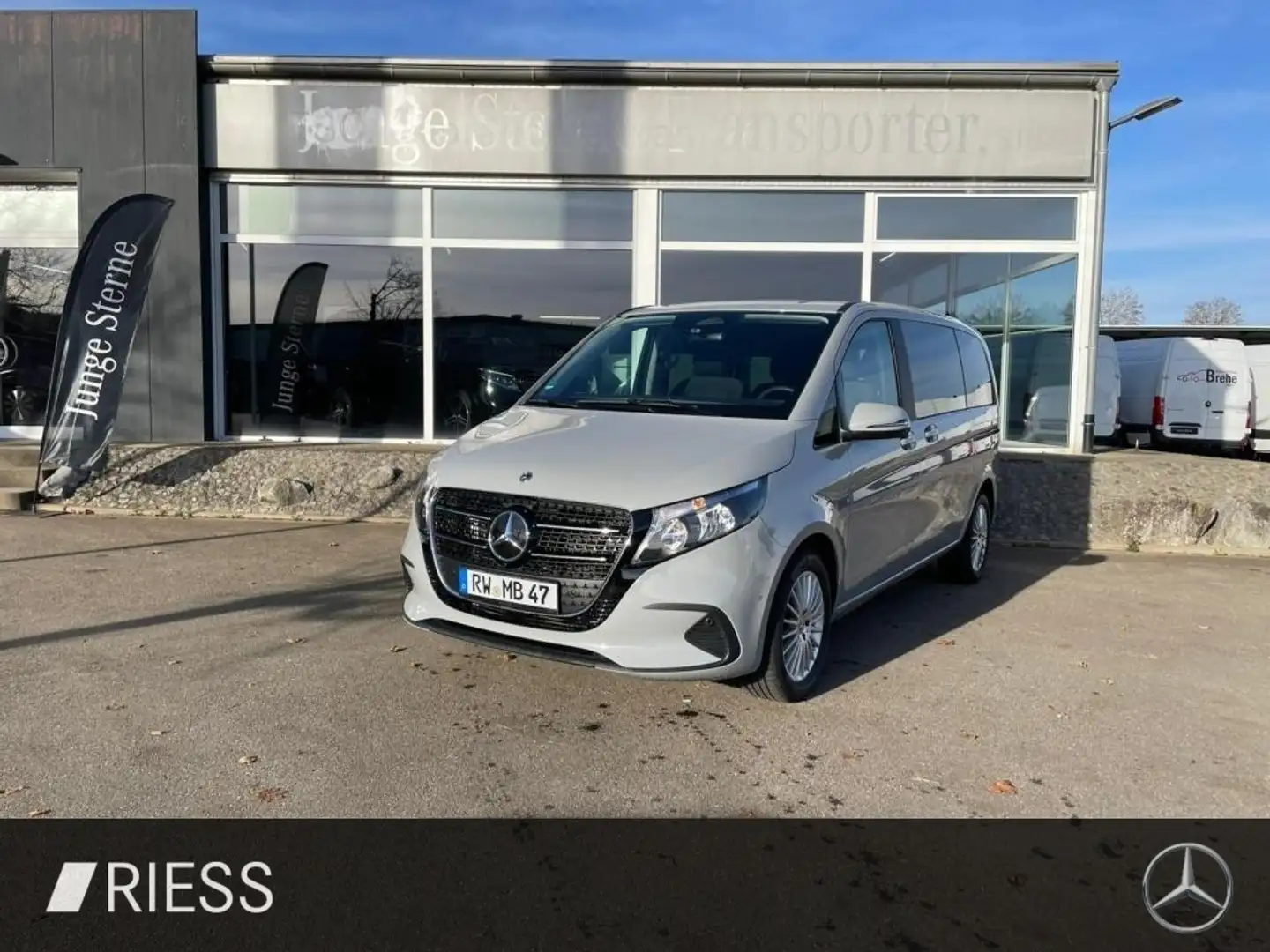 Mercedes-Benz V 250 d Kompakt AHK SpurW W-Paket AUT LM KlimaA Grau - 2