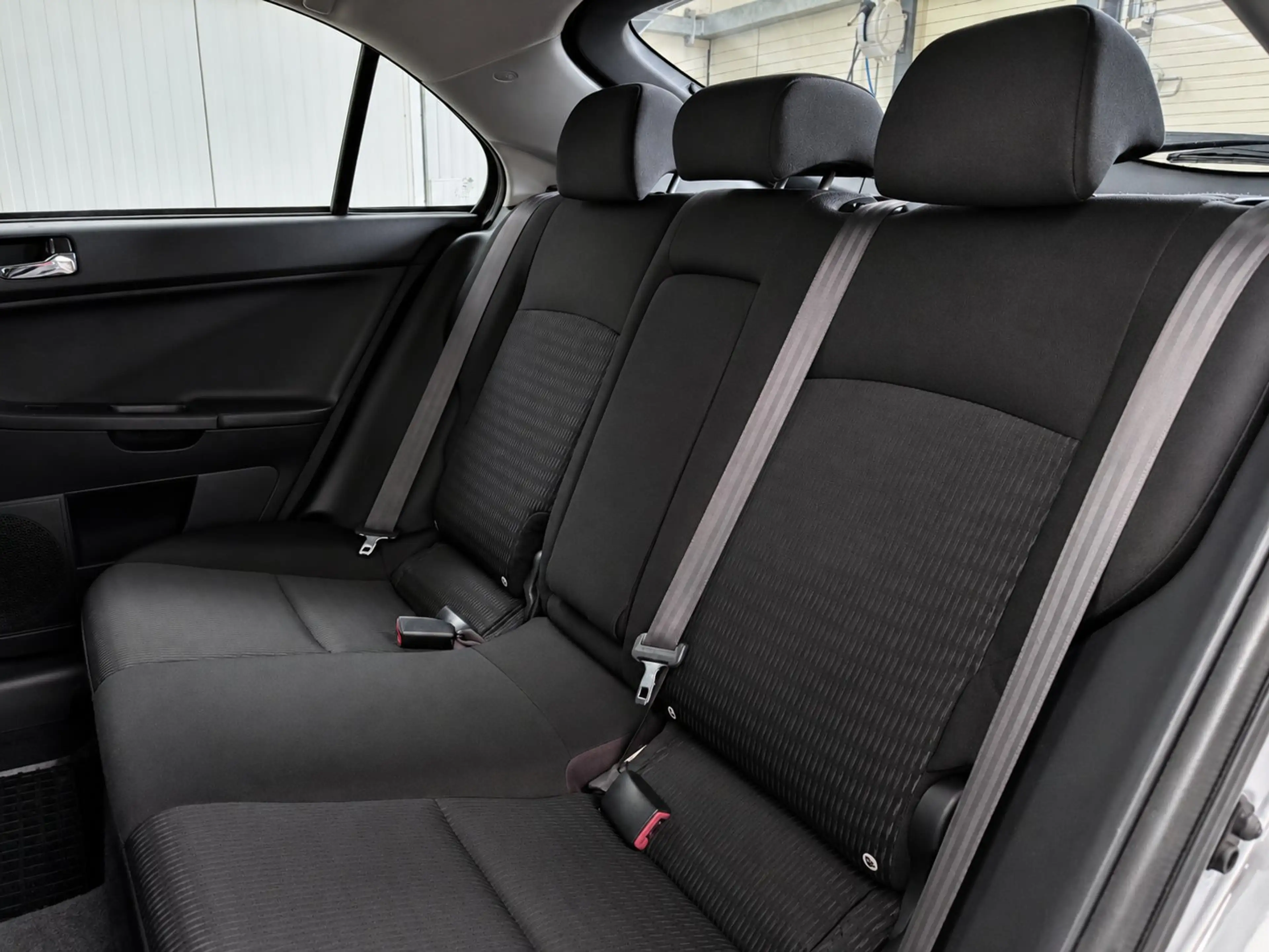 Mitsubishi Lancer Sportback 1.6 Edition One Volledig onderhouden | T — photo 33