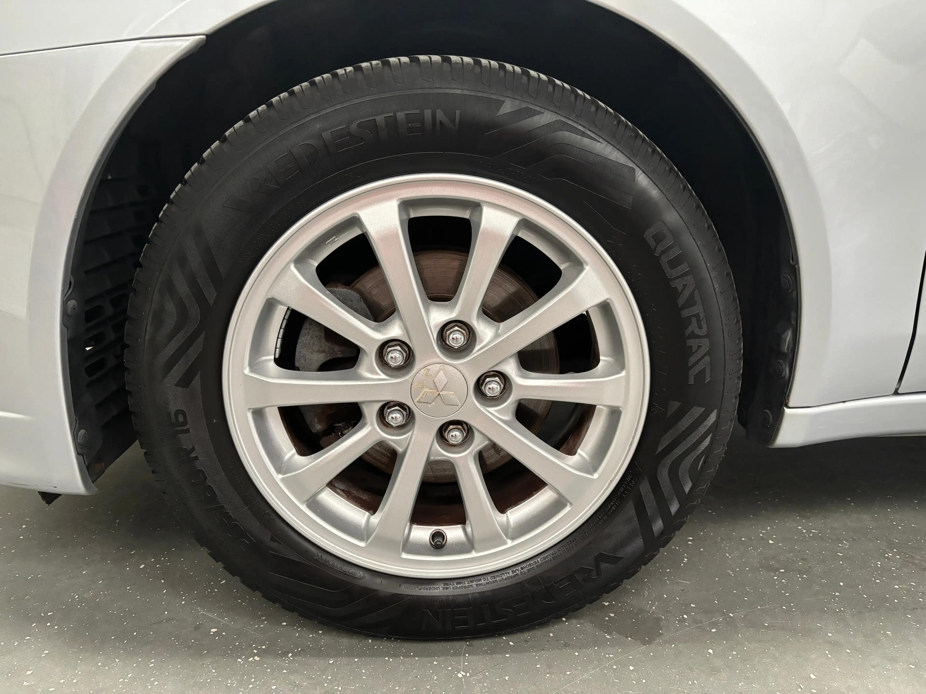 Mitsubishi Lancer Sportback 1.6 Edition One Volledig onderhouden | T — photo 8