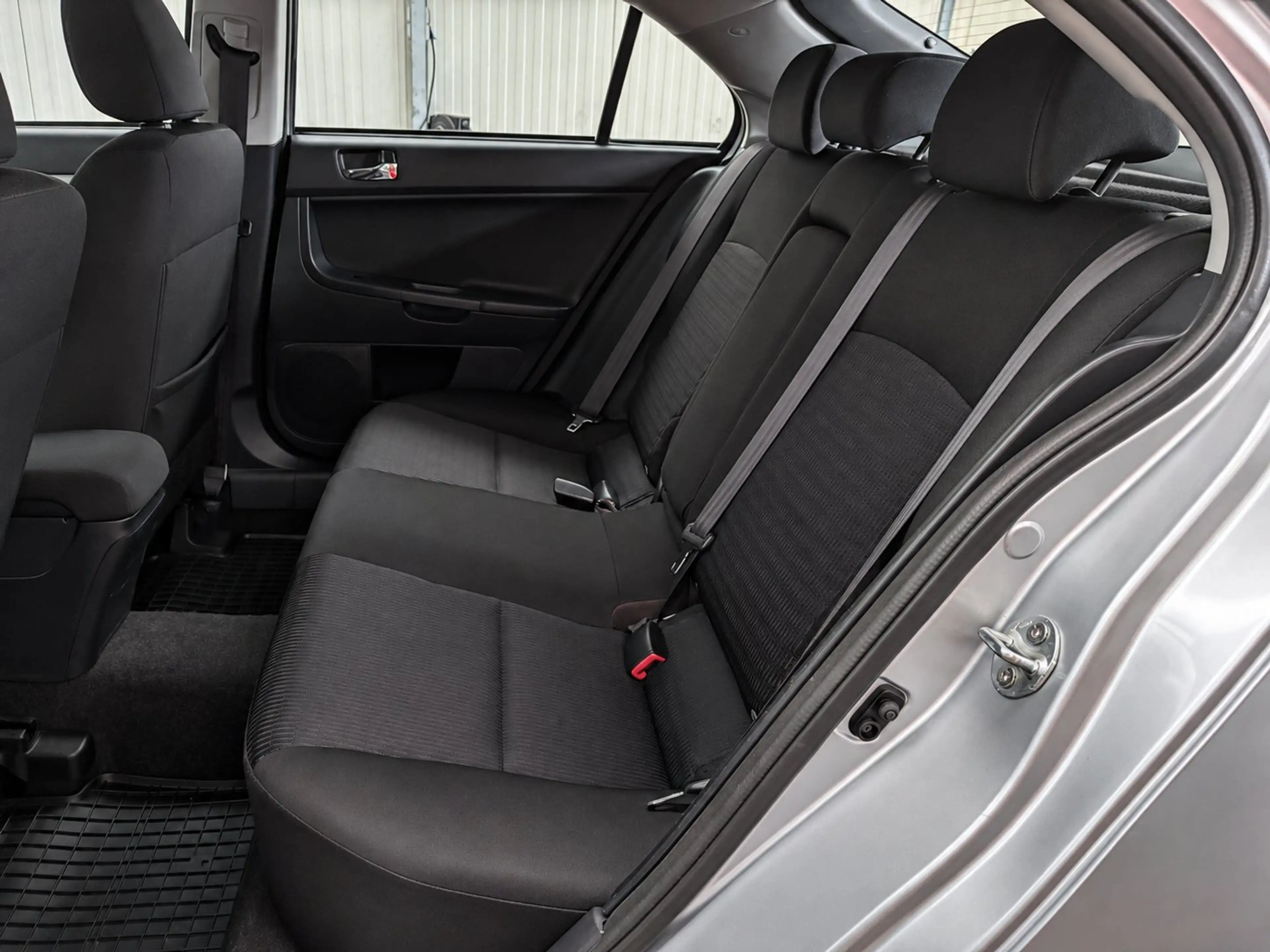 Mitsubishi Lancer Sportback 1.6 Edition One Volledig onderhouden | T — photo 19