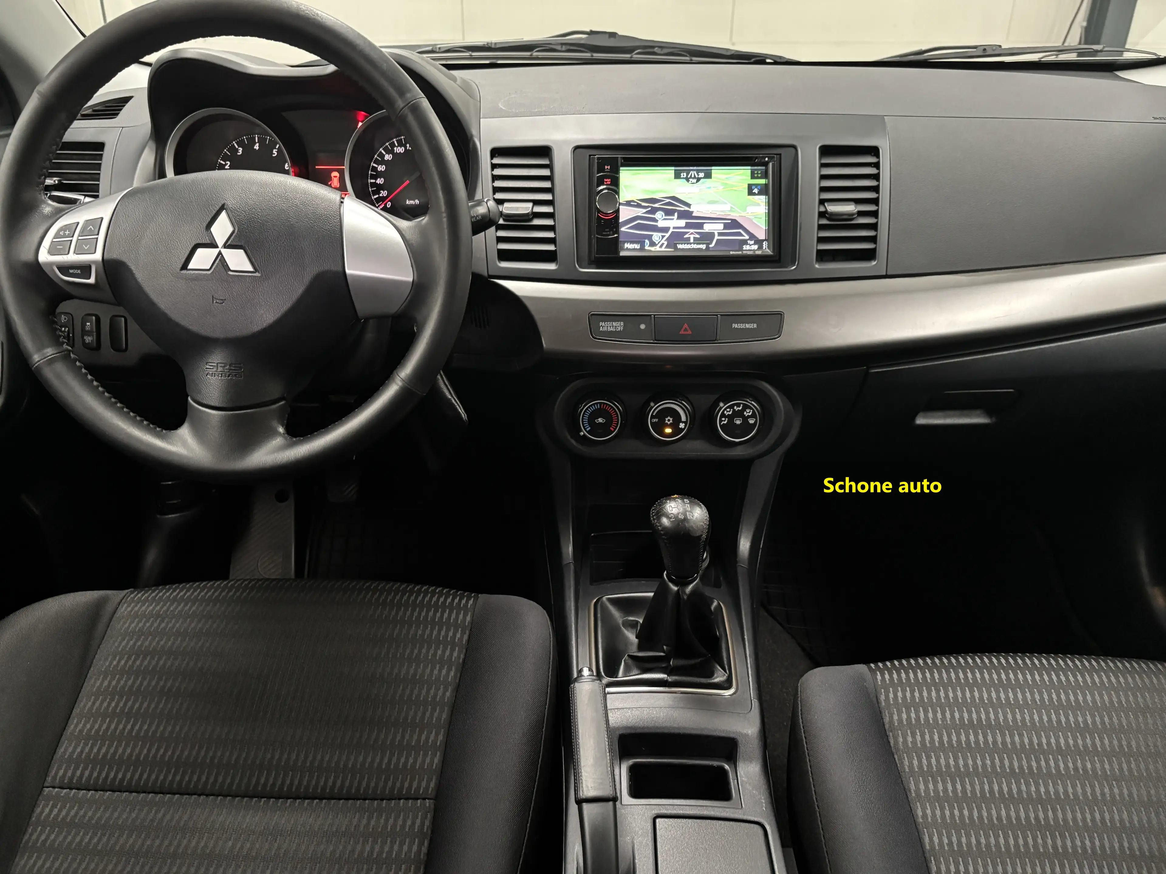 Mitsubishi Lancer Sportback 1.6 Edition One Volledig onderhouden | T — photo 12