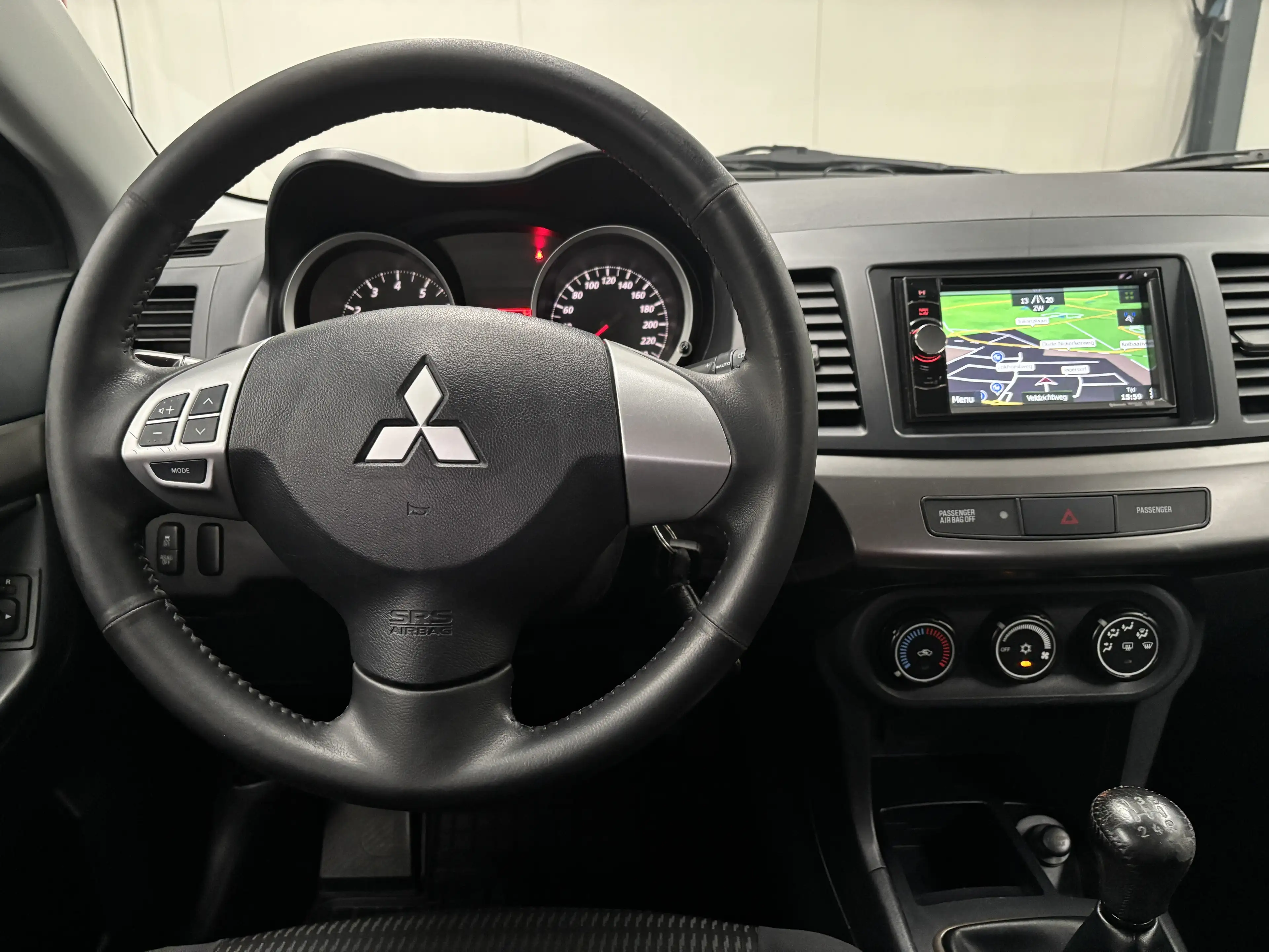 Mitsubishi Lancer Sportback 1.6 Edition One Volledig onderhouden | T — photo 13