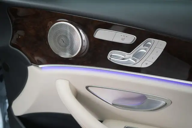 Mercedes-Benz E-Class view 10