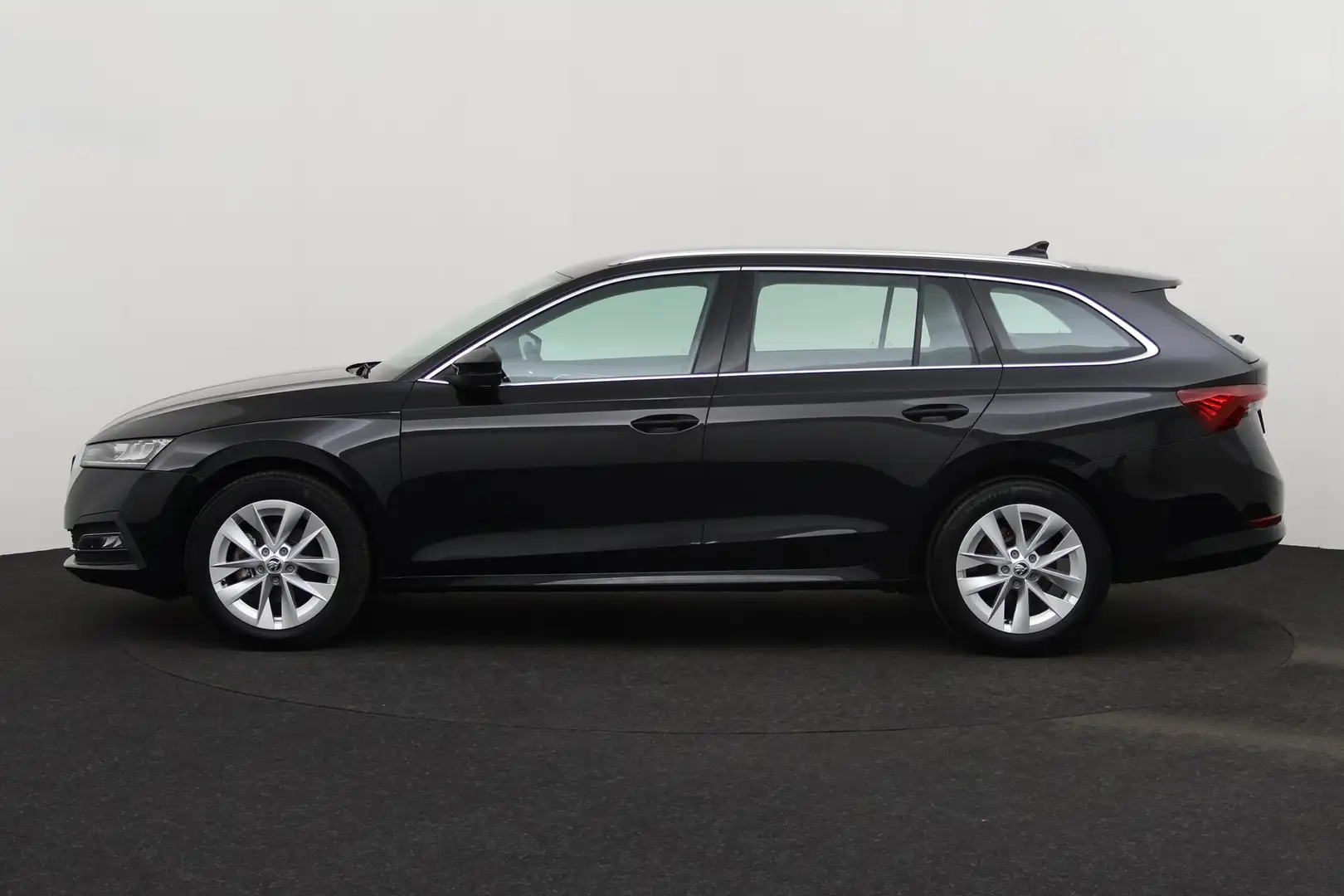 Skoda Octavia STYLE COMBI 1.0 e-TSI + A/T + GPS + CARPLAY + CAME - 2