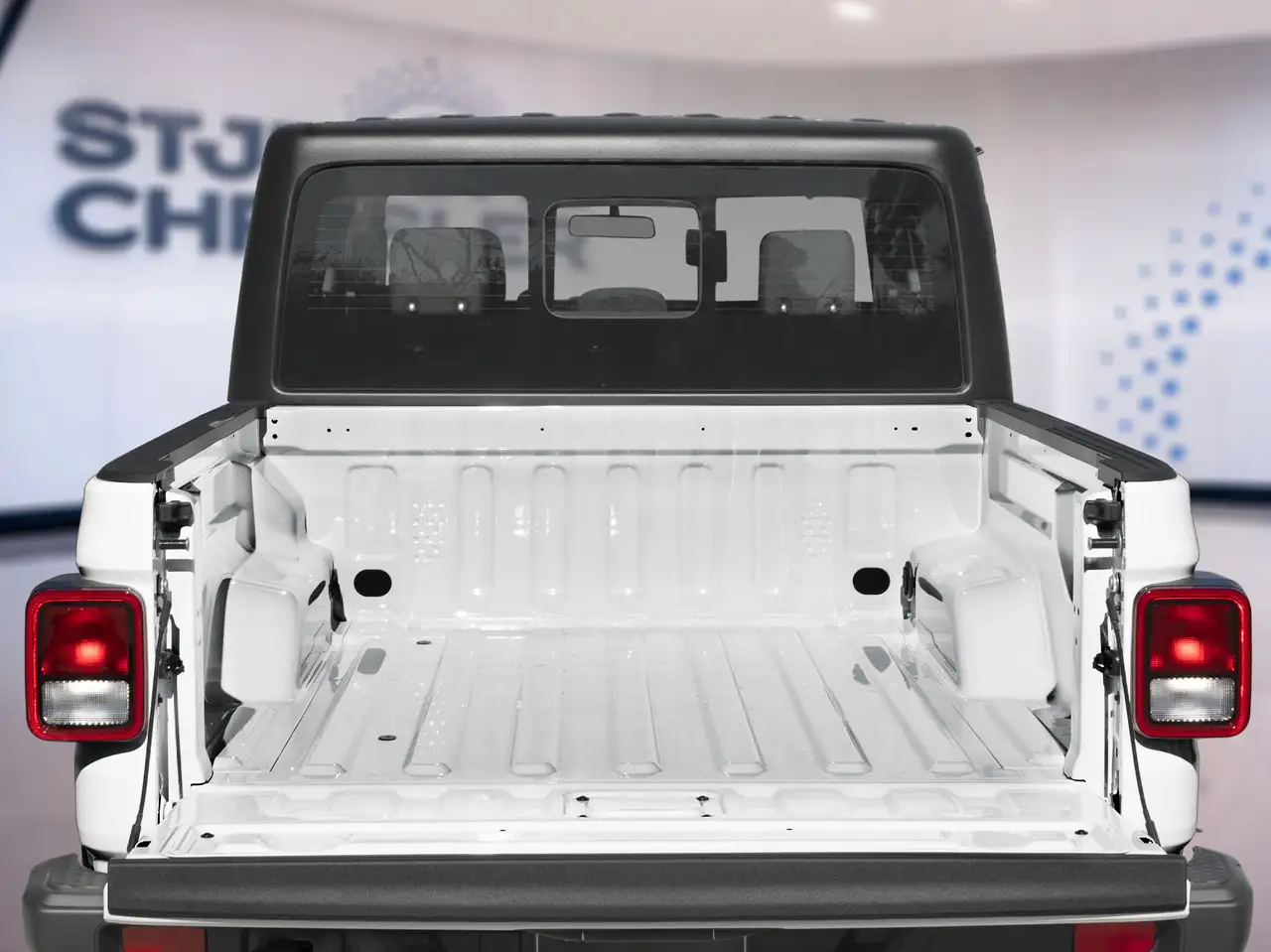 Jeep Gladiator снимка Jeep Gladiator