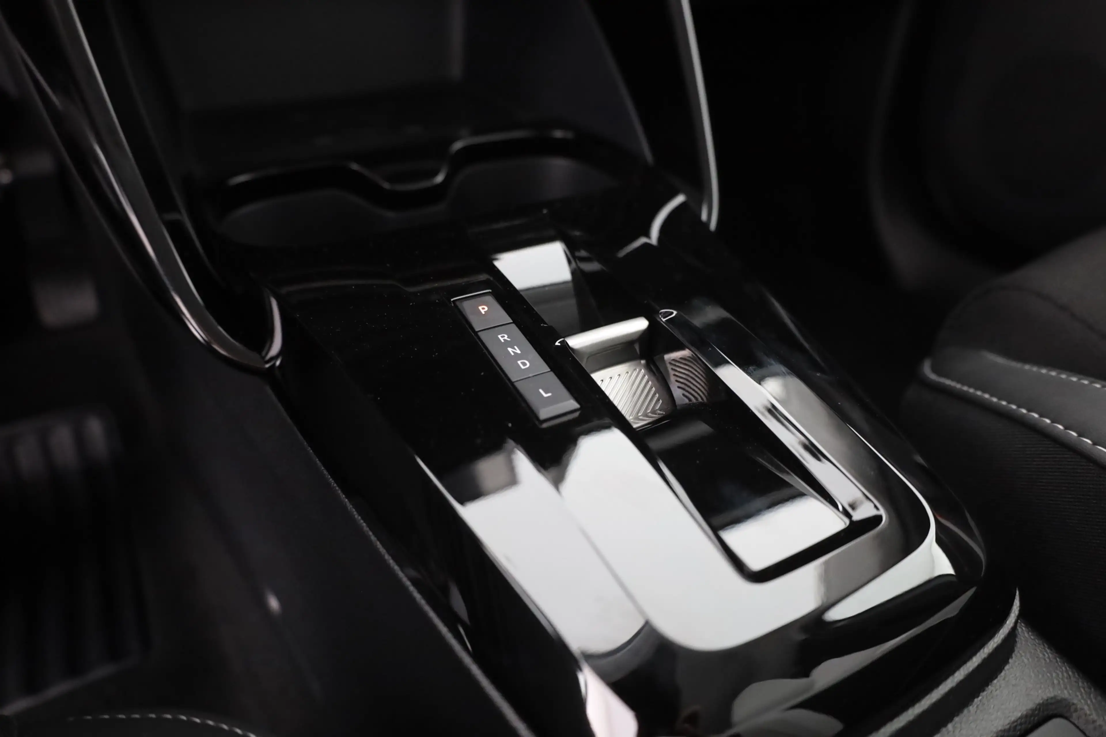 Citroen C3 Aircross Max Hybrid 145 Aut. LED Navi Kamera — photo 13