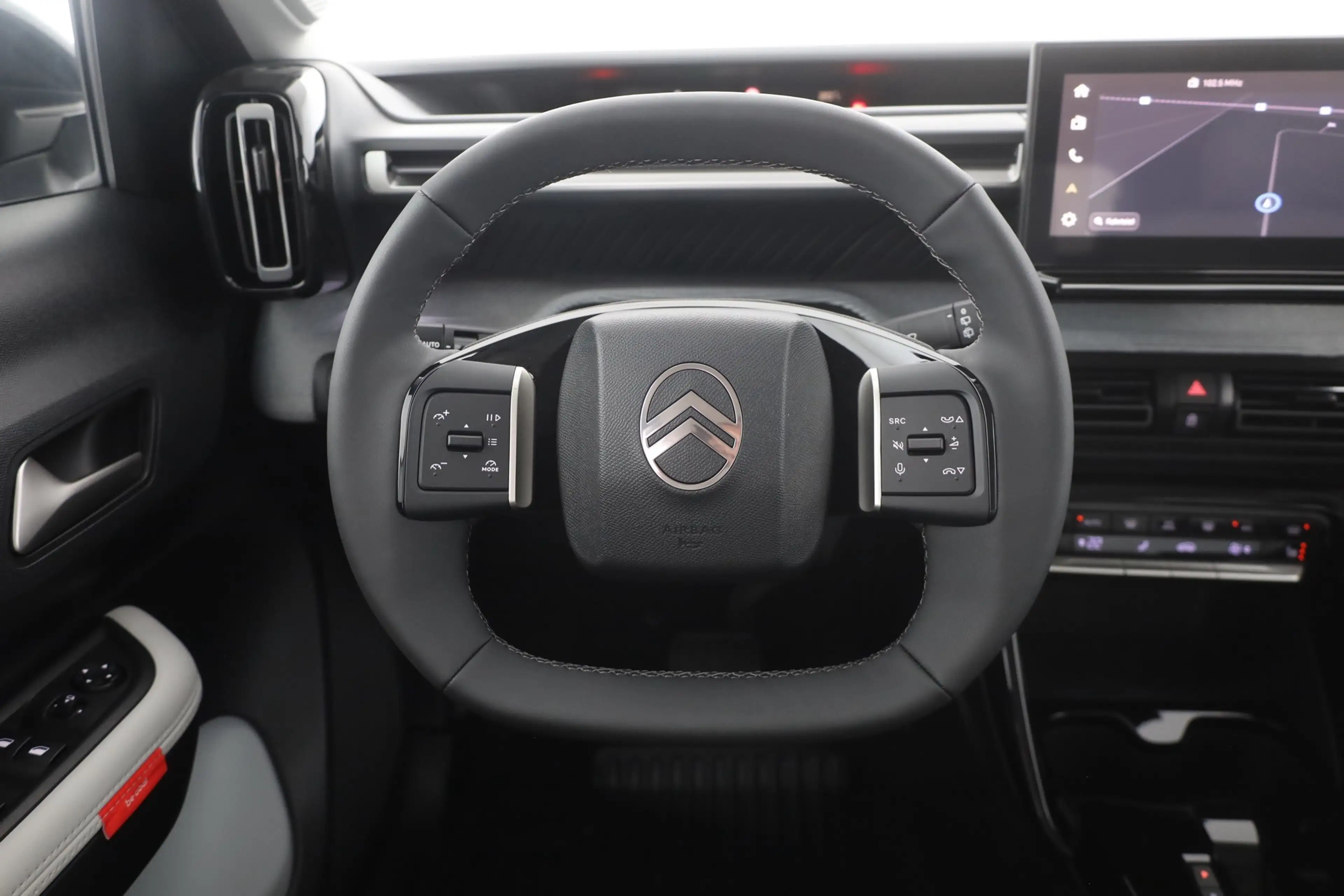 Citroen C3 Aircross Max Hybrid 145 Aut. LED Navi Kamera — photo 14