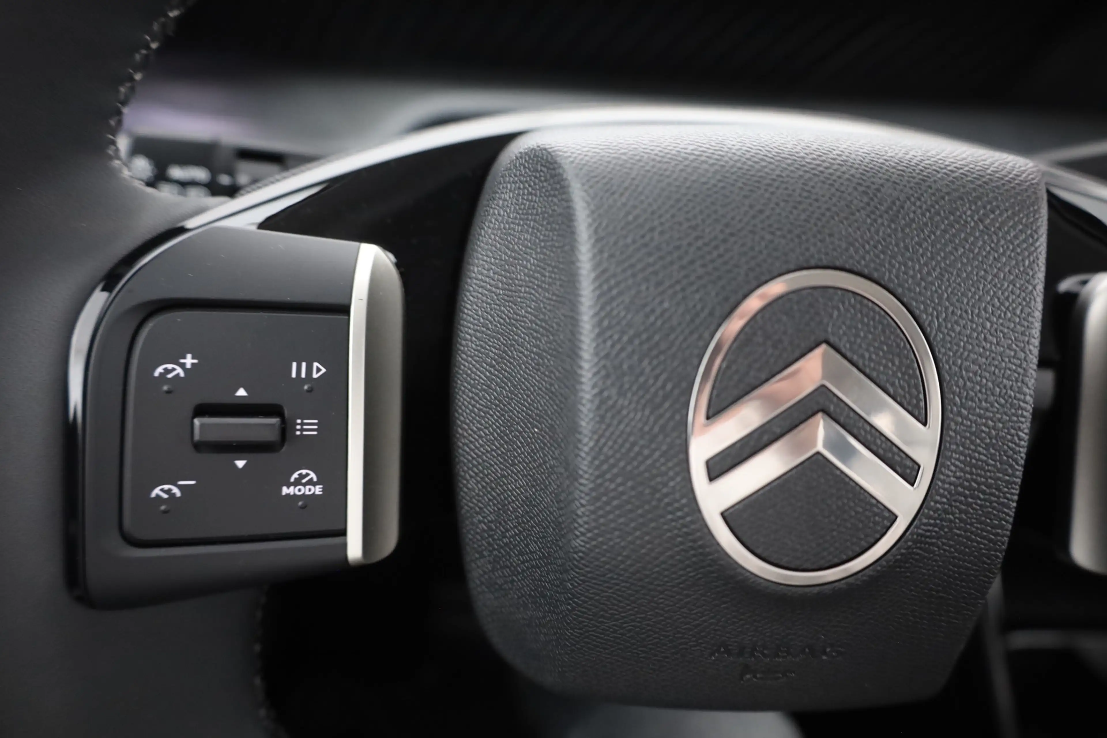 Citroen C3 Aircross Max Hybrid 145 Aut. LED Navi Kamera — photo 15
