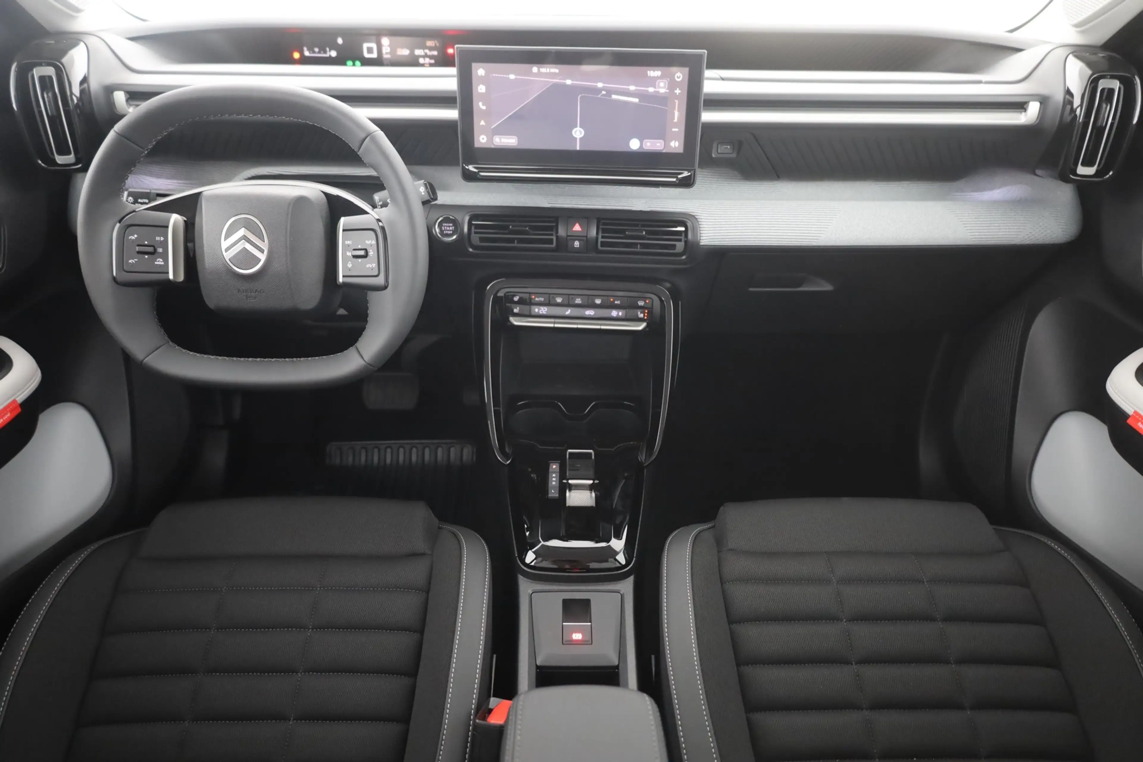 Citroen C3 Aircross Max Hybrid 145 Aut. LED Navi Kamera — photo 9