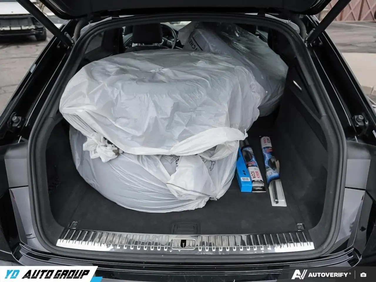 Audi Q8 снимка Audi Q8