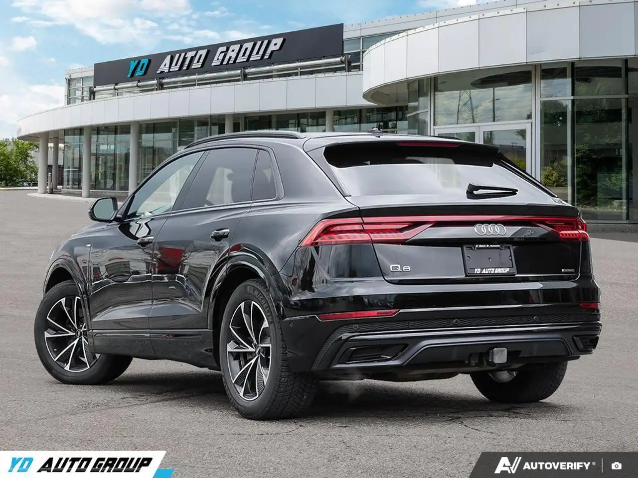 Audi Q8 снимка Audi Q8