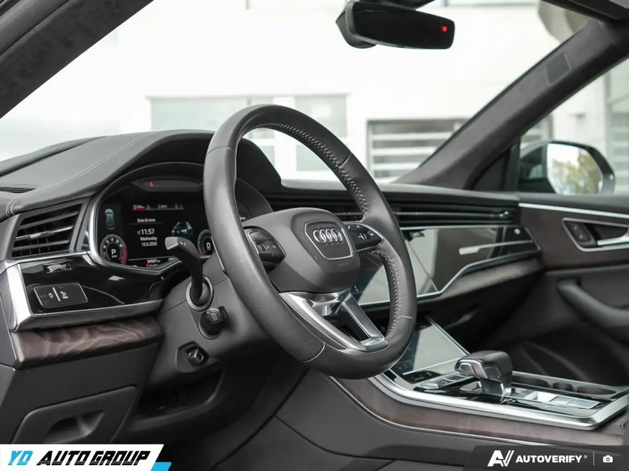 Audi Q8 снимка Audi Q8