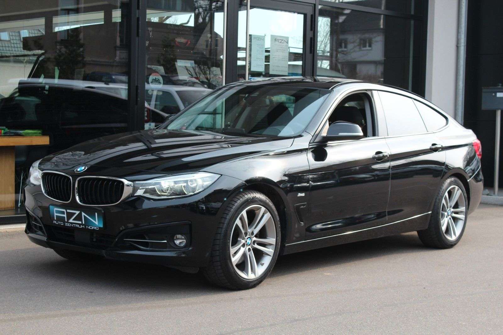 Second hand Bmw 3 Series 