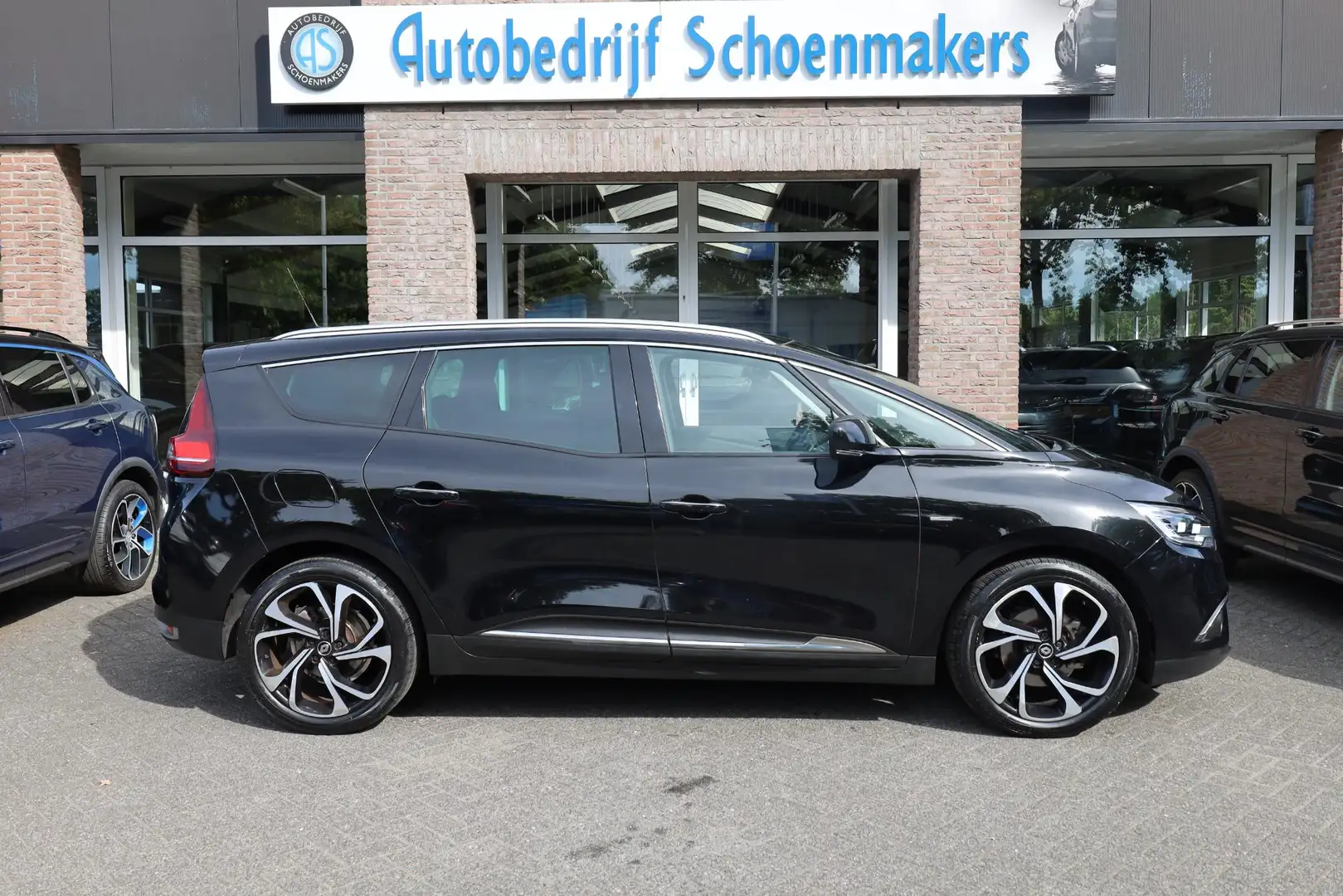 Renault Grand Scenic 1.2 TCe Bose 7p. TREKHAAK CARPLAY PANO HALF-LEER N Noir - 2