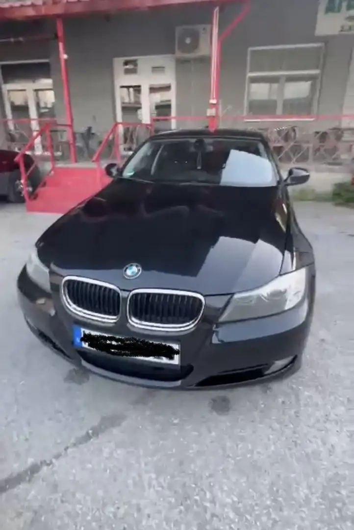 BMW 318 318d DPF Aut. Schwarz - 1