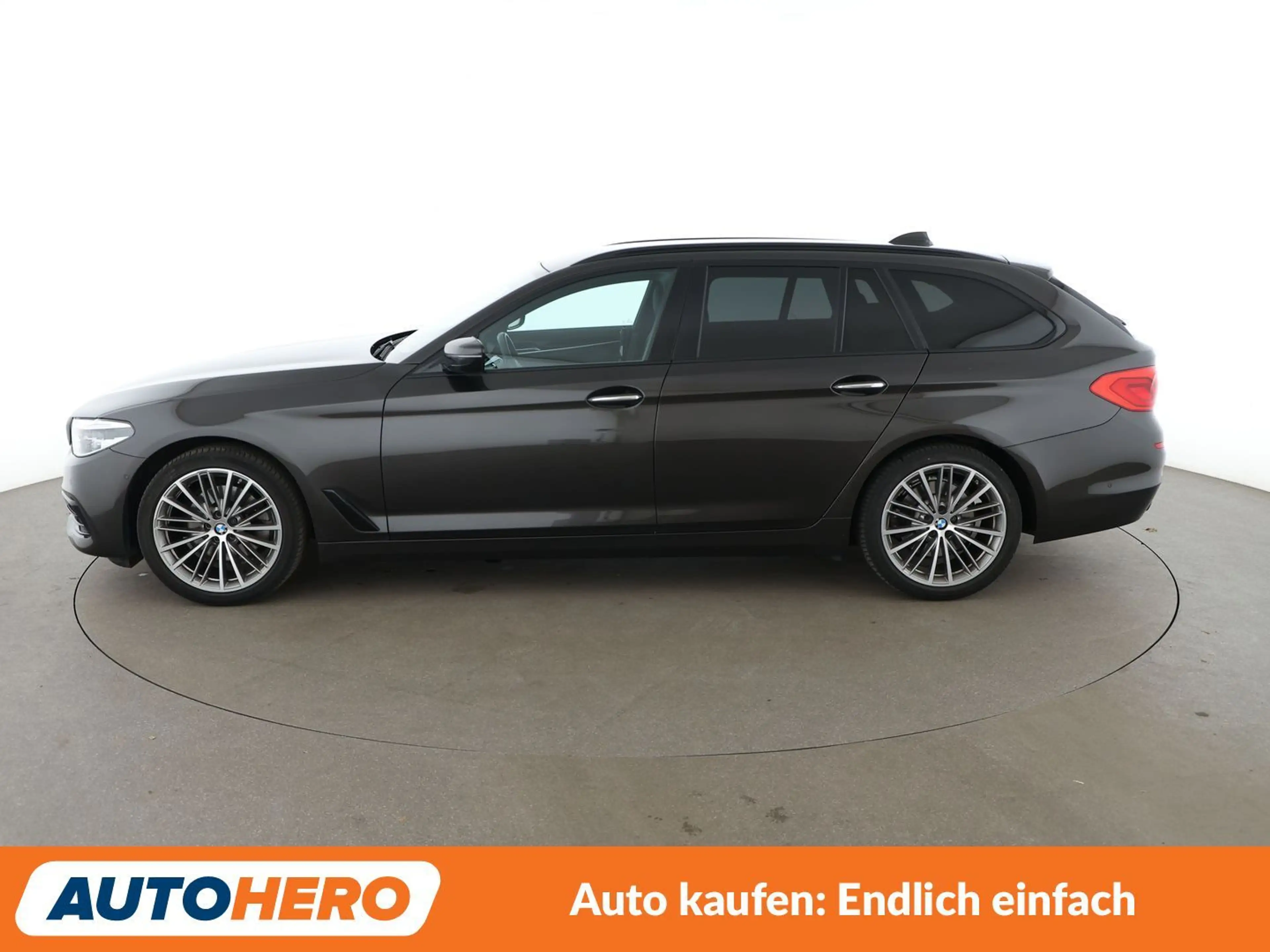 BMW 520 520i Sport Line Aut.*NAVI*CAM*TEMPO*SHZ*ALU*KLIMA* — photo 3