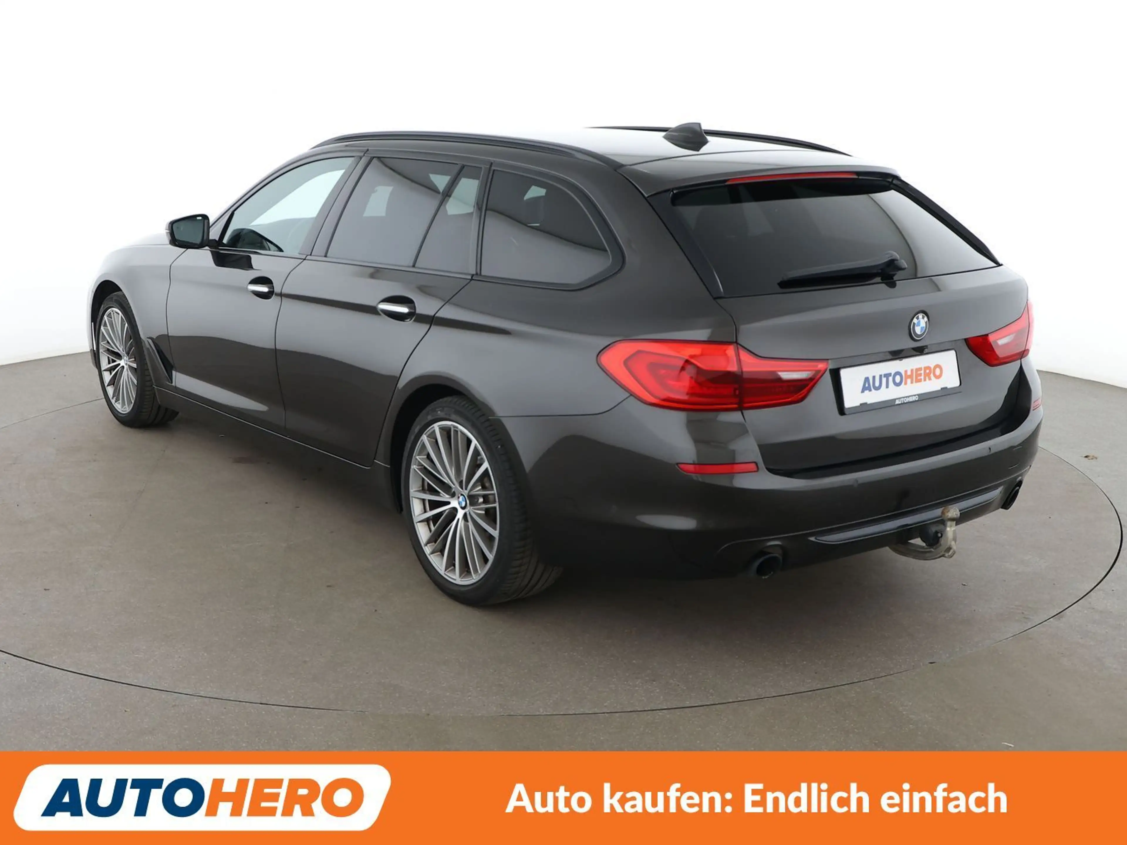 BMW 520 520i Sport Line Aut.*NAVI*CAM*TEMPO*SHZ*ALU*KLIMA* — photo 4