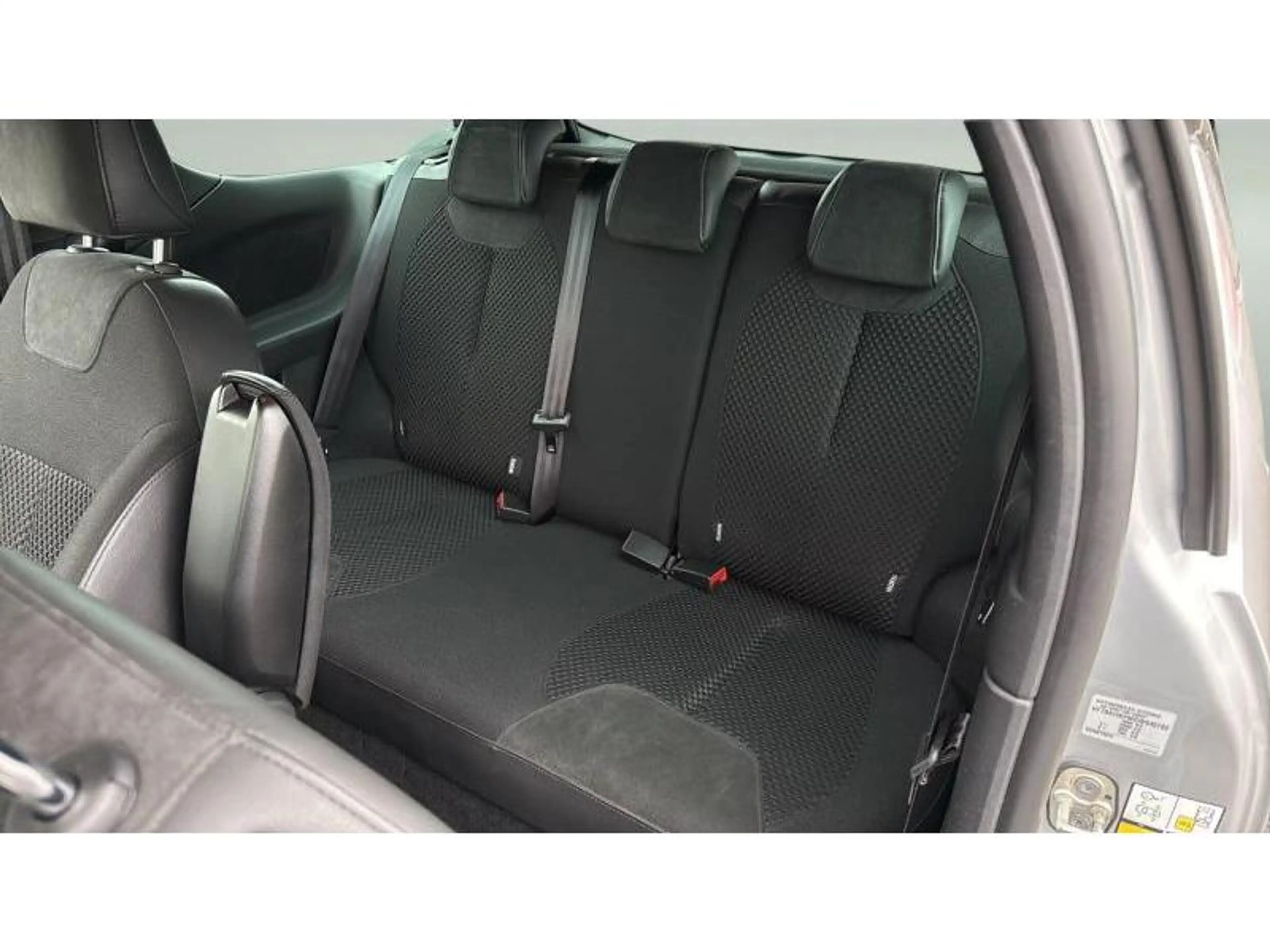 DS Automobiles DS 3 DS 3 1.2 PureTech Sport Chic S — photo 12